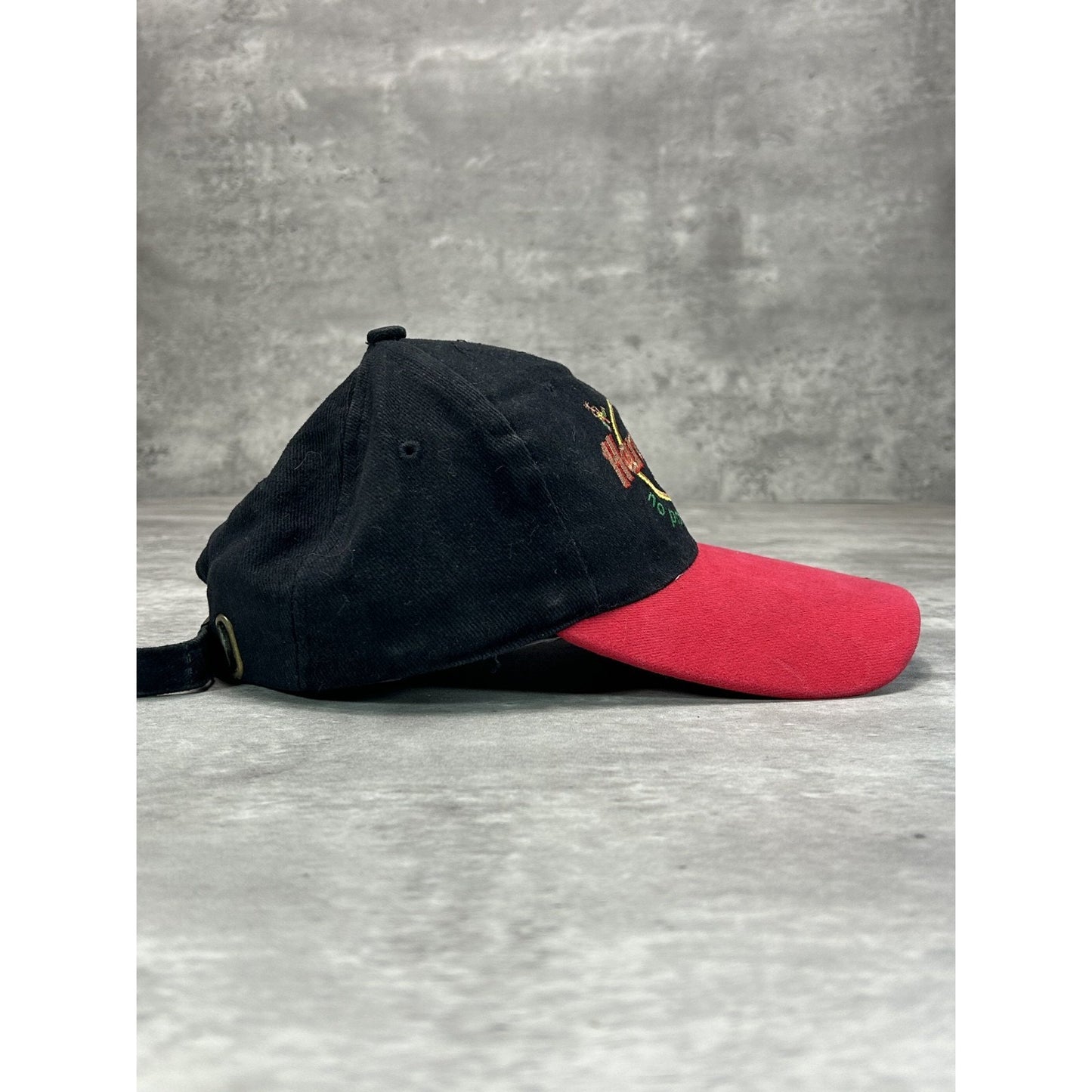 Vintage 90s Hard Rock Cafe Jamaica Embroidered Destination Strapback Hat OSFA