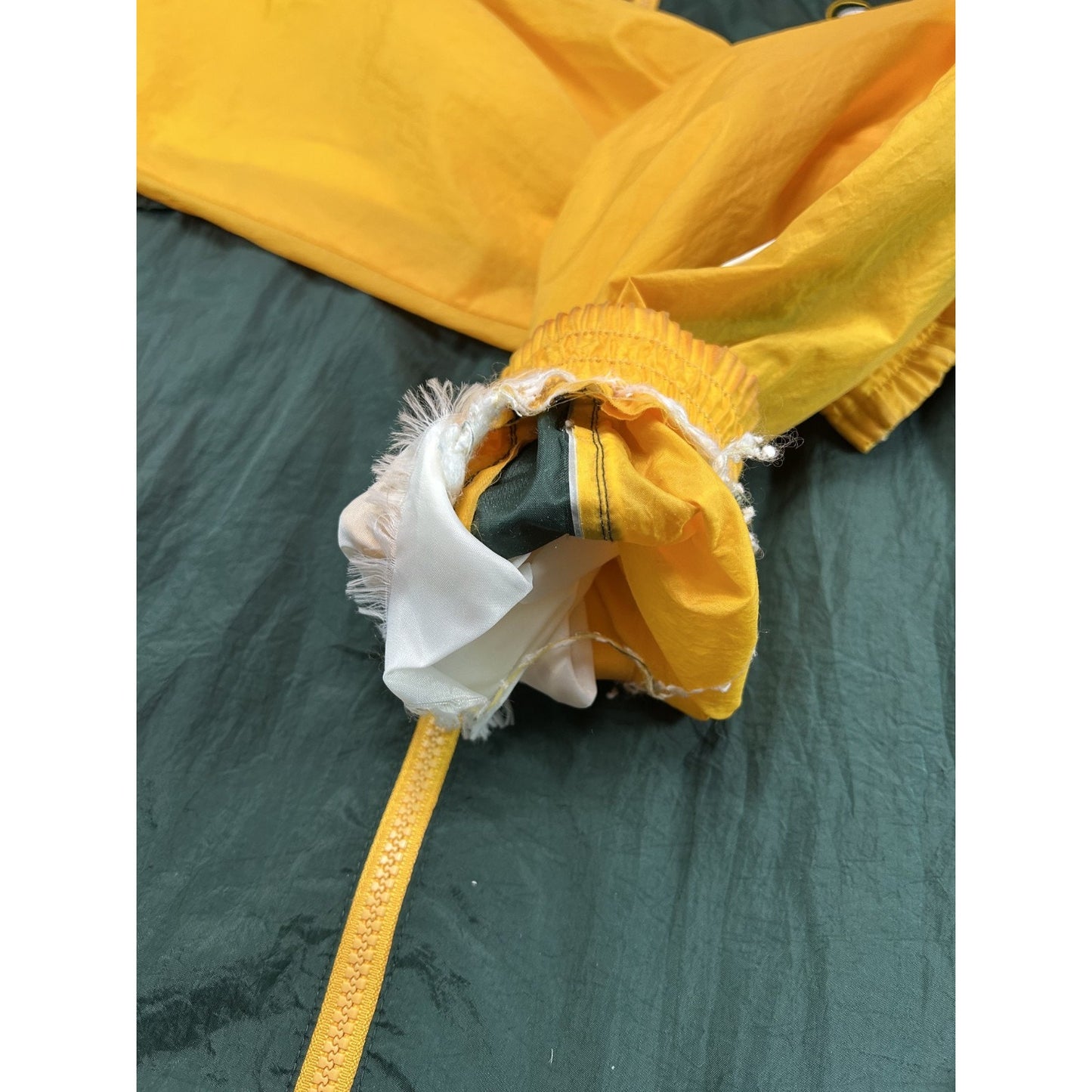 Vintage 90s Green Bay Packers NFL Embroidered Windbreaker Jacket Size Large