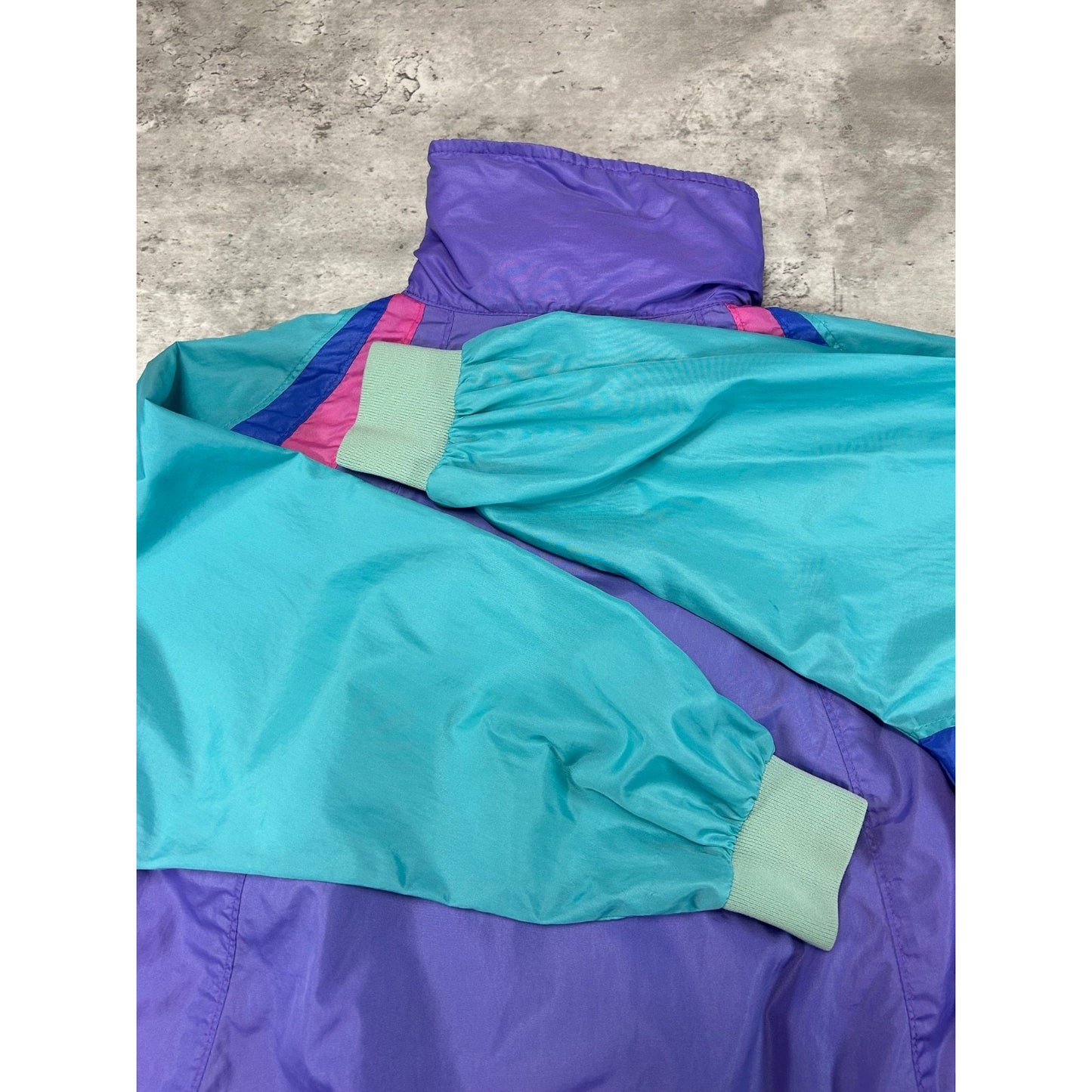 Vintage 90s Women's Nike Embroidered Logo Full ZIp Windbreaker Jacket Size Med