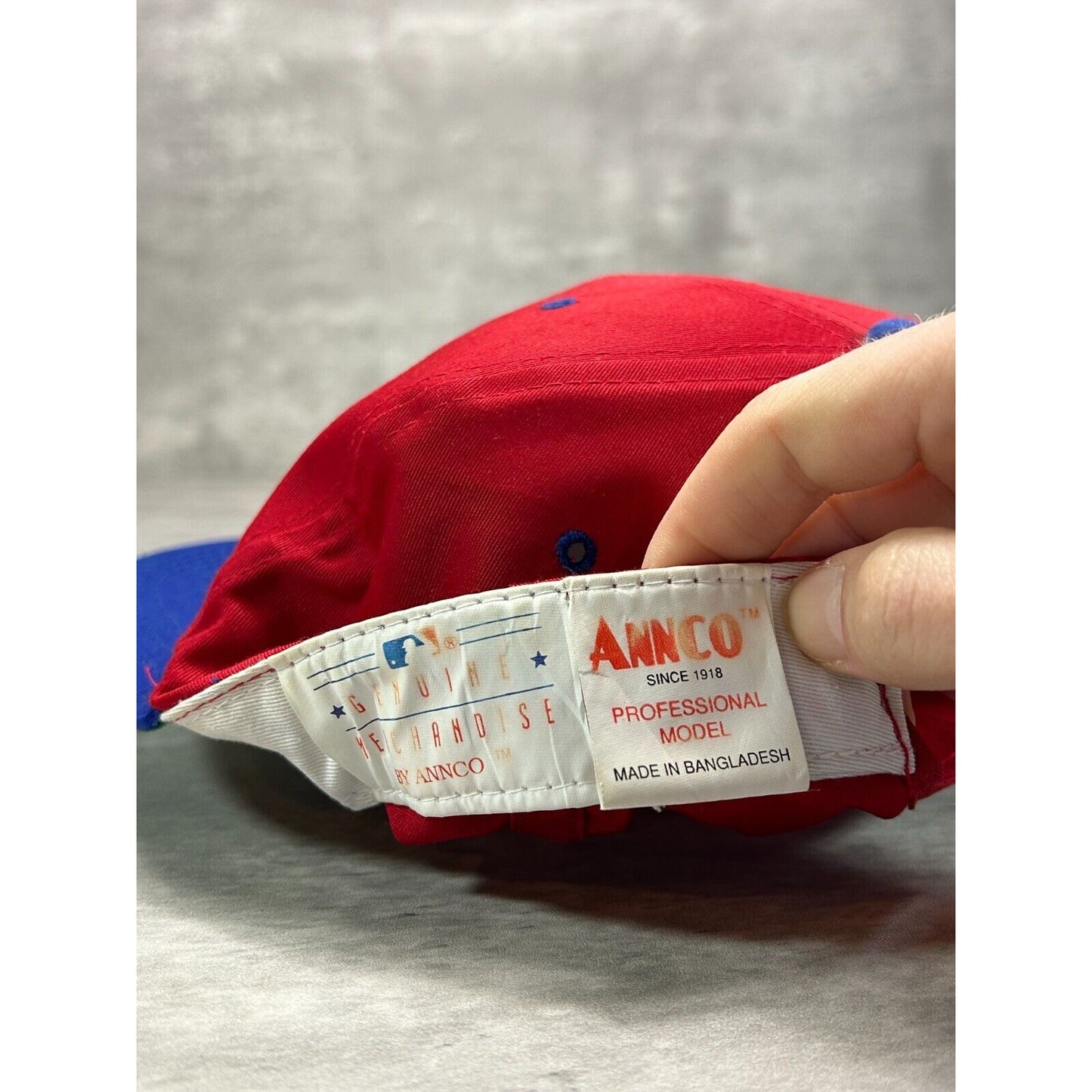 Vintage 90s Philadelphia Phillies MLB Embroidered Spell Out Snapback Hat OSFA