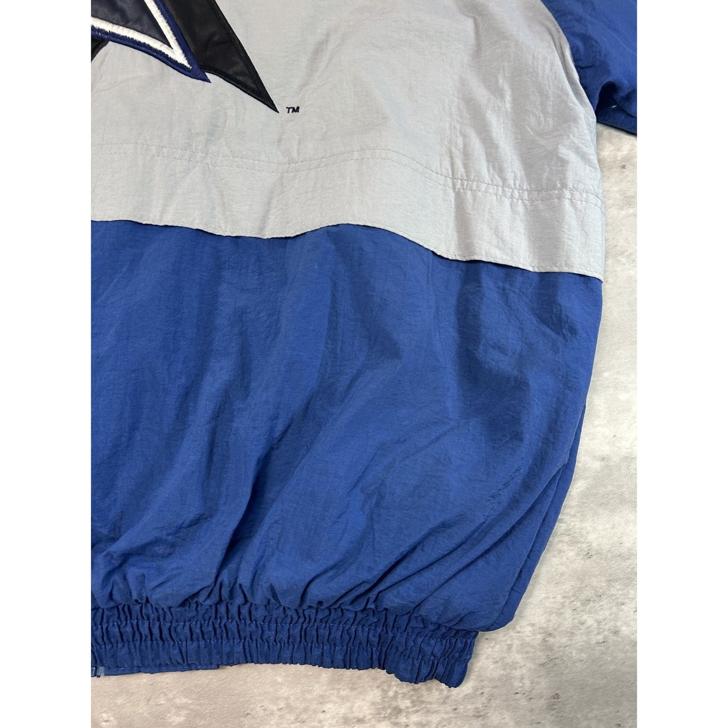 Vintage 90s Dallas Cowboys NFL Embroidered Insulated Nylon Jacket Size Large