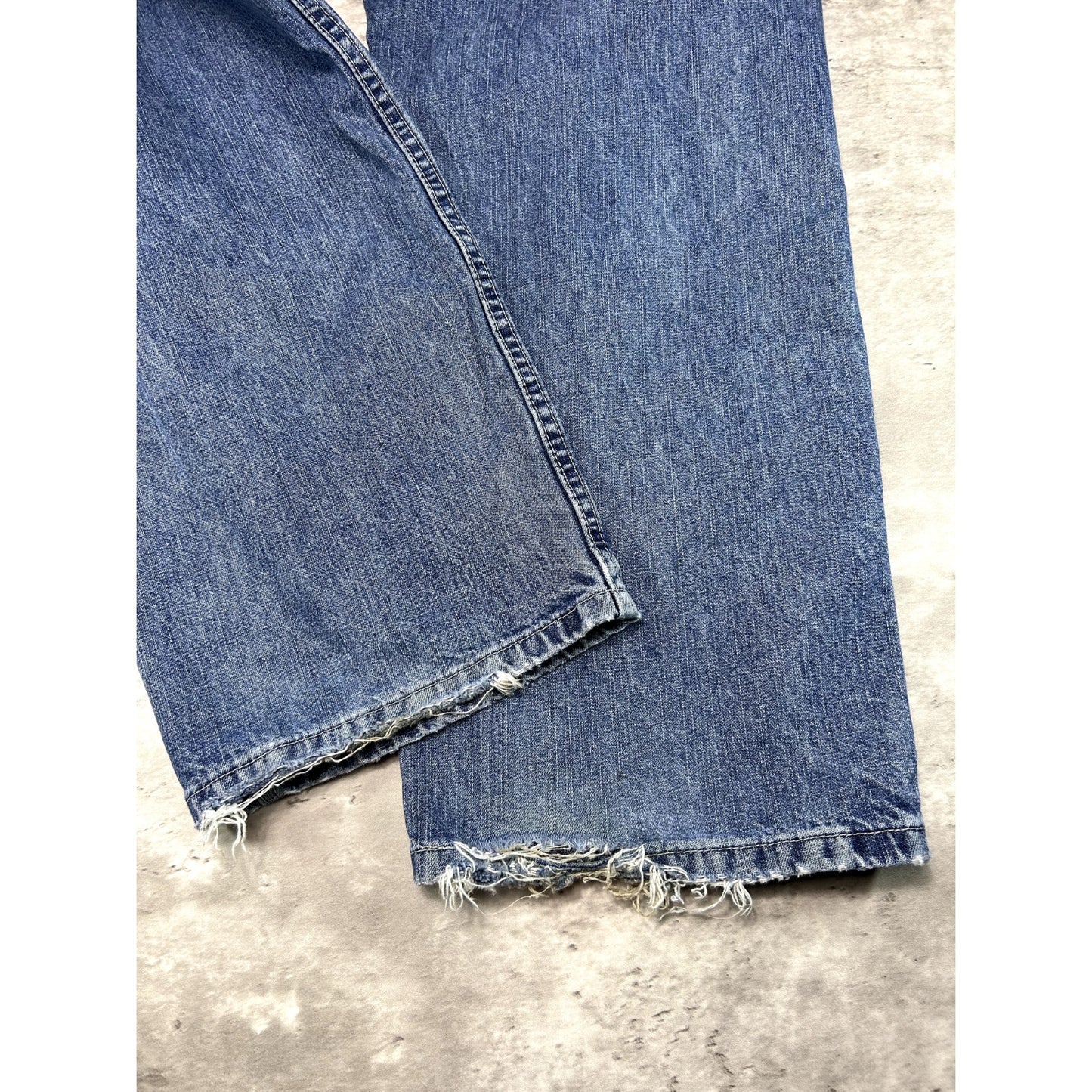 Vintage Lee Medium Wash Work Wear Carpenter Pants Size 34W Blue