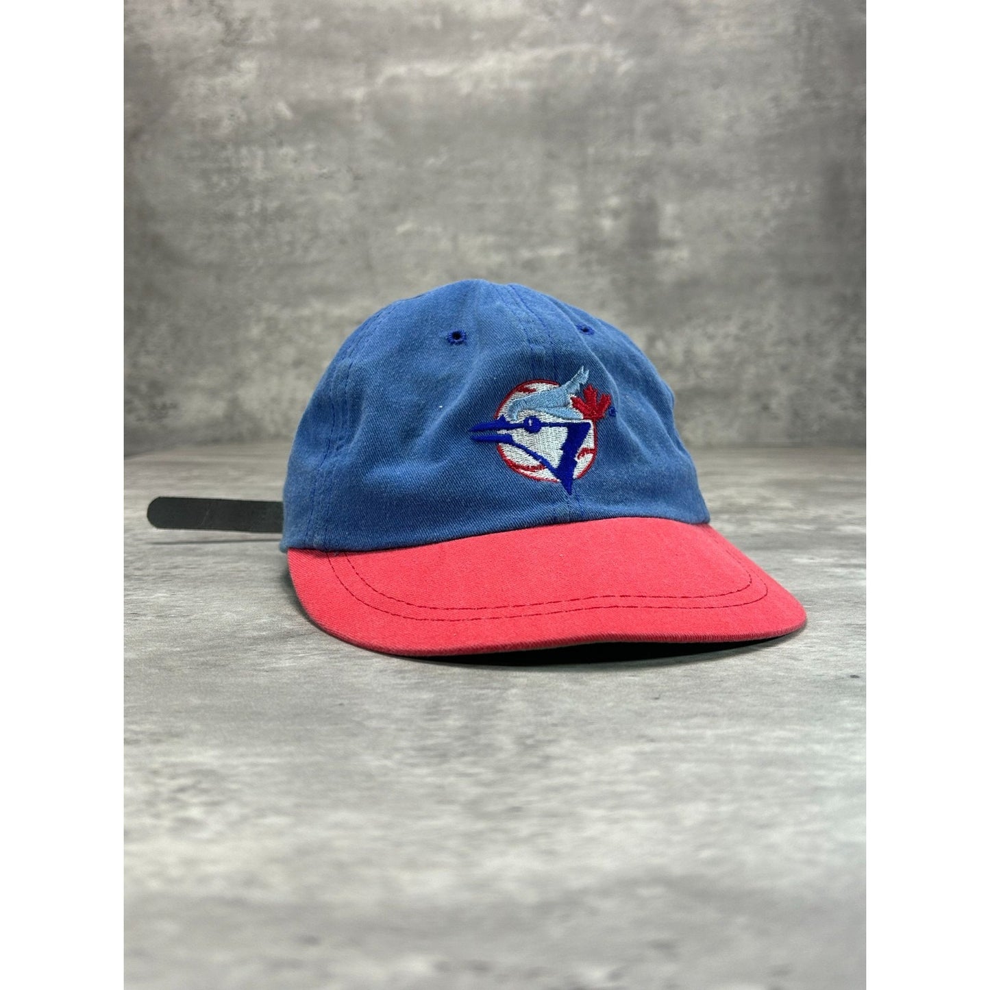 Vintage 90s Toronto Blue Jays Embroidered Logo Baseball Strapback Hat OSFA