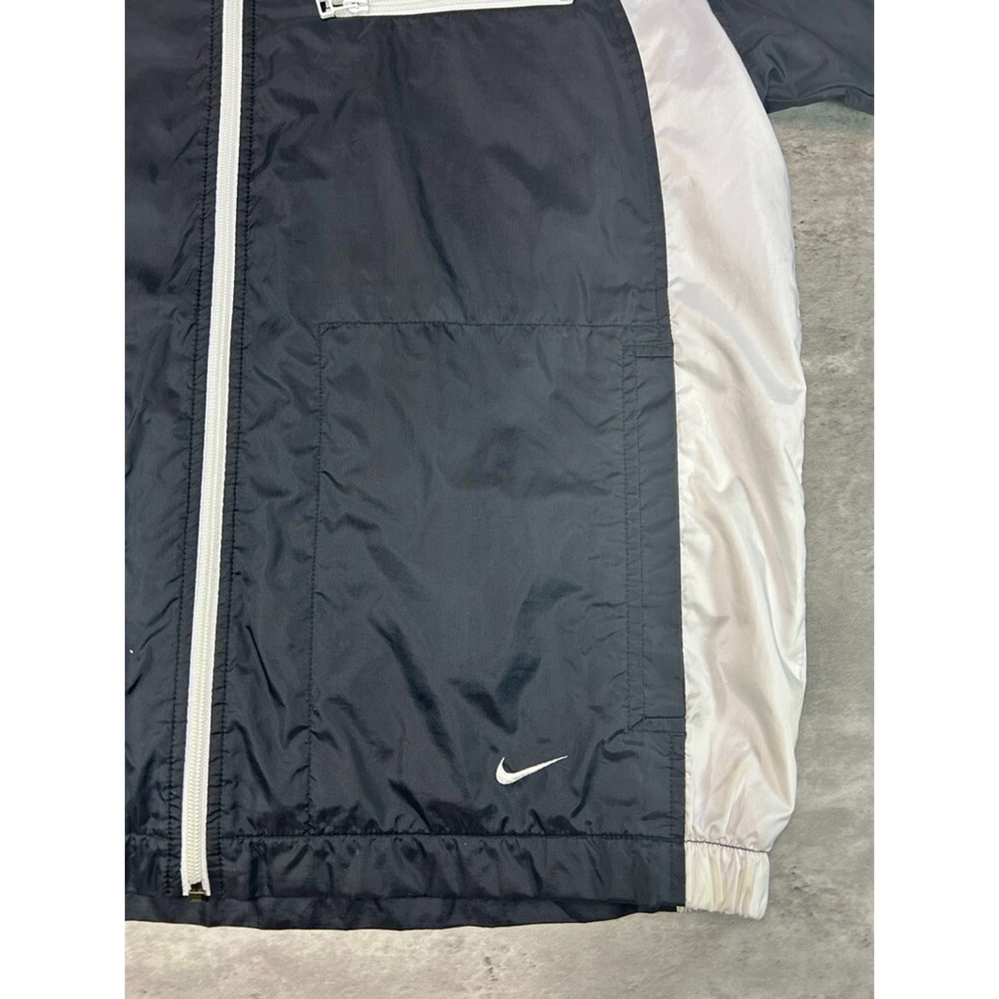 Vintage Y2K Nike Embroidered Swoosh Full Zip Windbreaker Jacket Size Medium