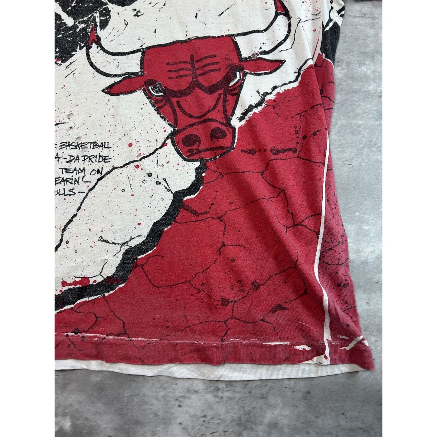 Vintage 90s Chicago Bulls NBA Da Bulls All Over Print Starter T-Shirt Size XL