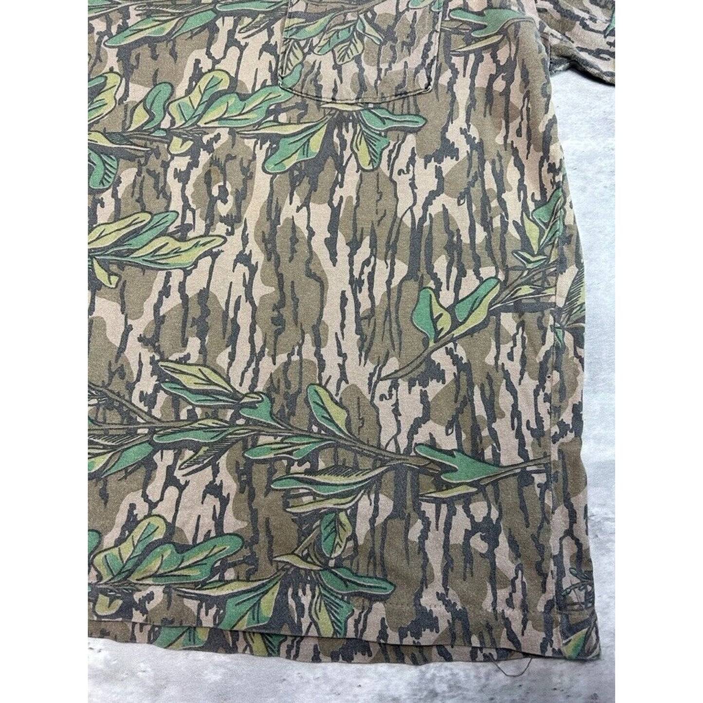 Vintage 80s/90s Tree Camo Pocket Long Sleeve Hunting T-Shirt Size XL