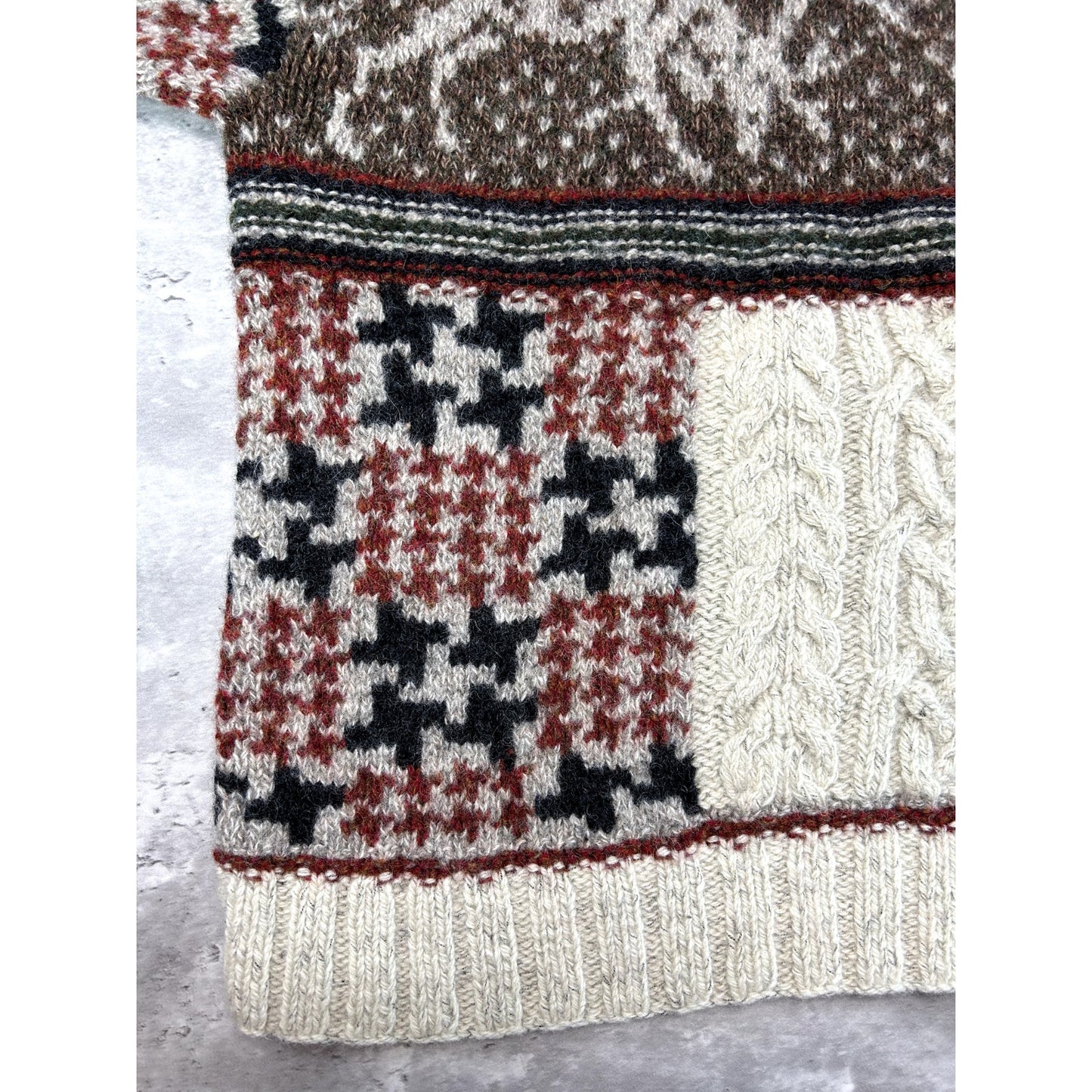 Vintage 90s Eddie Bauer Ebtek Deer Graphic Cable Knit Sweater Size Small