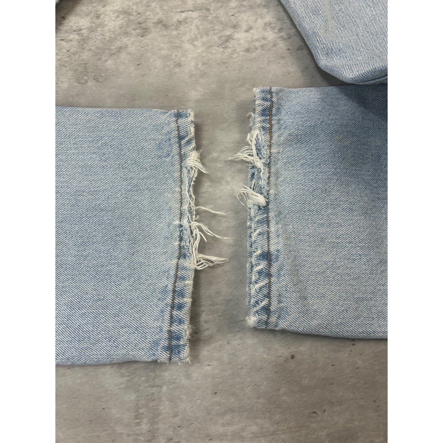 Vintage 90s Levis 505 Straight Leg Red Tab Light Wash Denim Pants Size 31