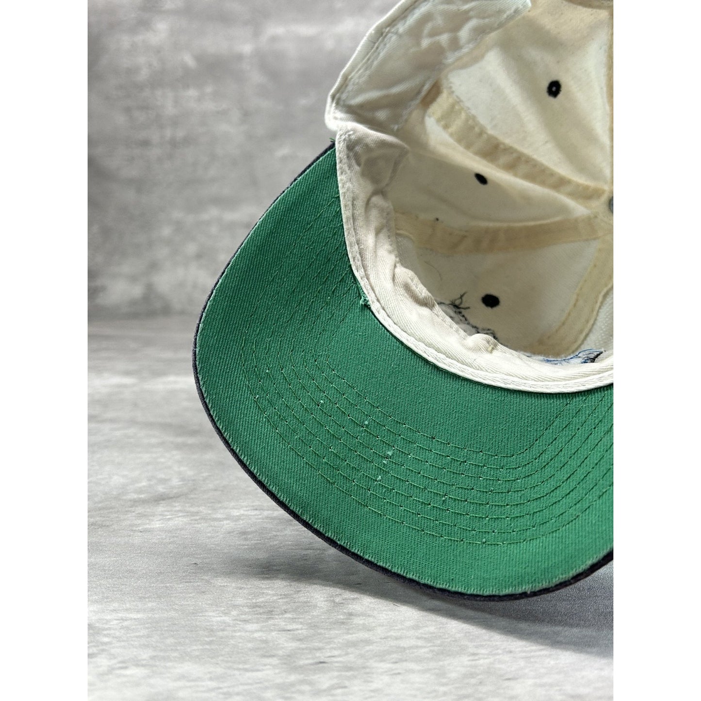 Vintage 90s Wordperfect Six.0 Embroidered Spellout Snapback Hat OSFA White
