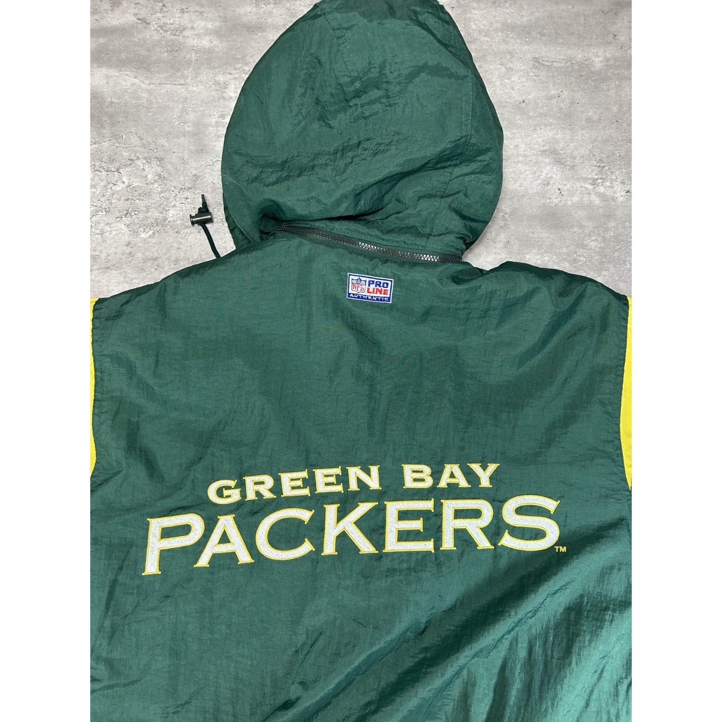 Vintage 90s Green Bay Packers NFL Embroidered Insulated Nylon Jacket Size Large