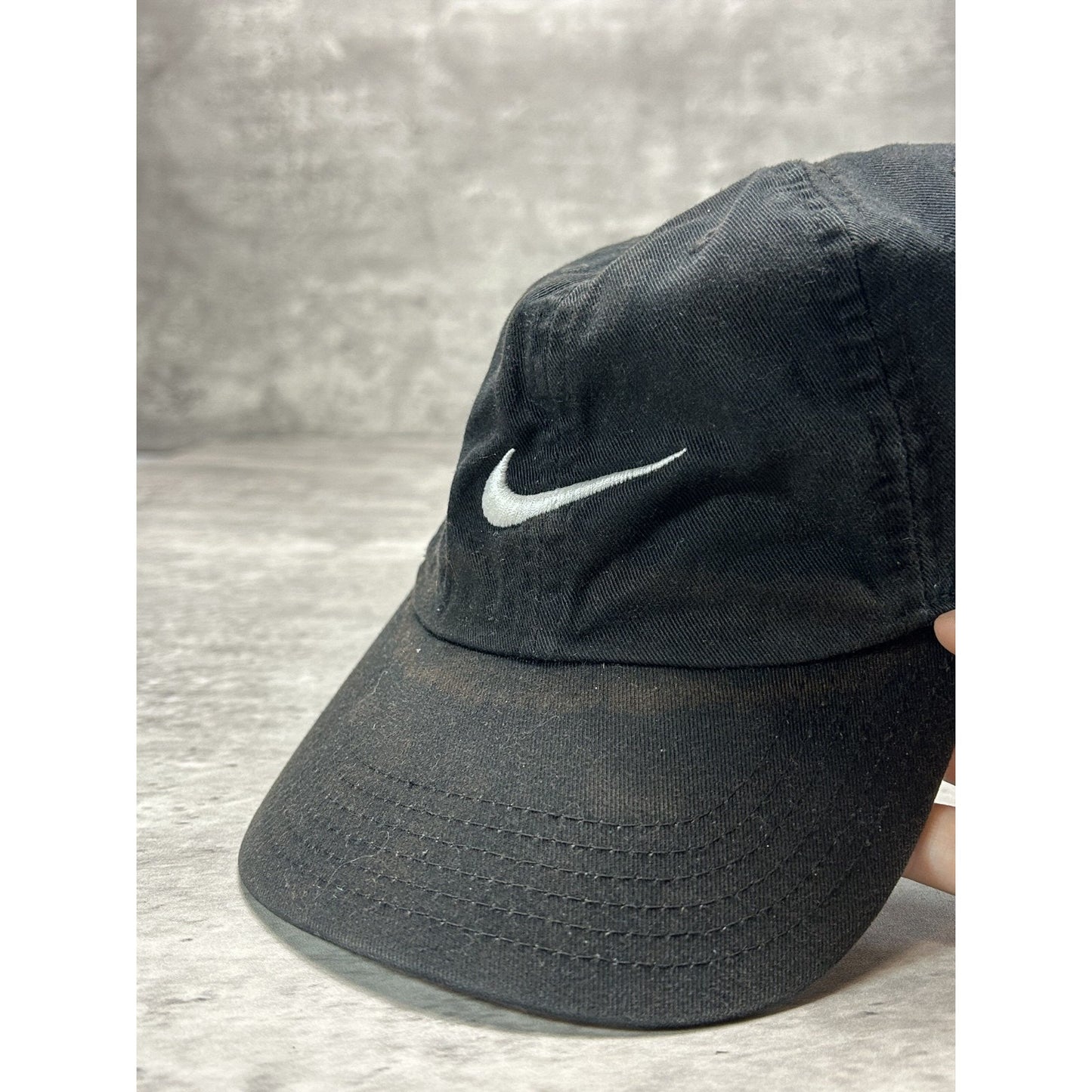 VIntage 2000s Nike Embroidered Swoosh Strapback Hat OSFA Black