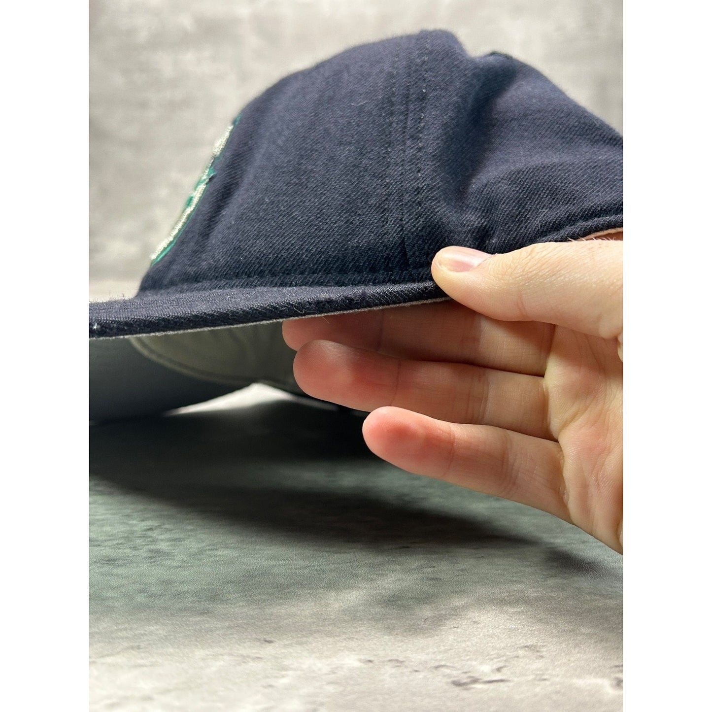 Vintage Seattle Mariners MLB Embroidered Logo Baseball Hat Size 7 3/8