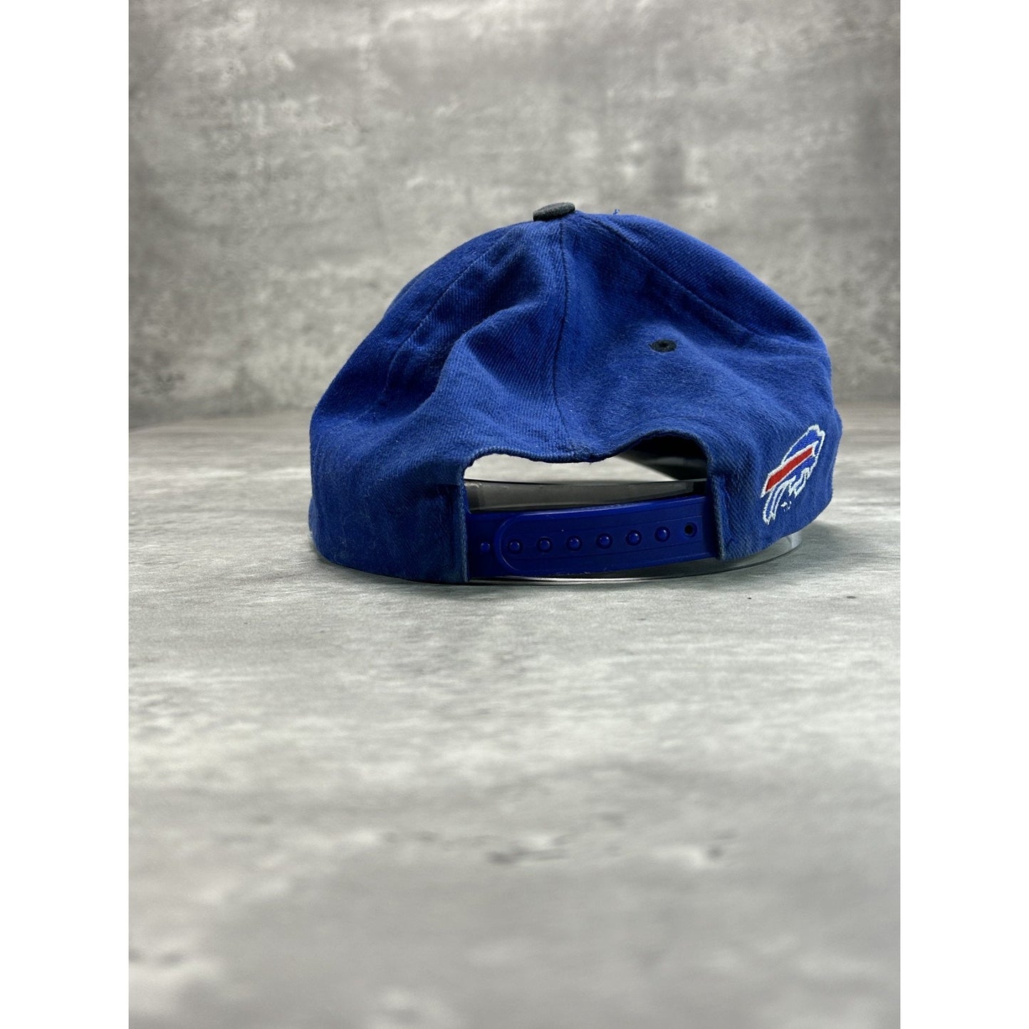 Vintage 90s Buffalo Bills NFL Embroidered Spellout Football Snapback Hat OSFA