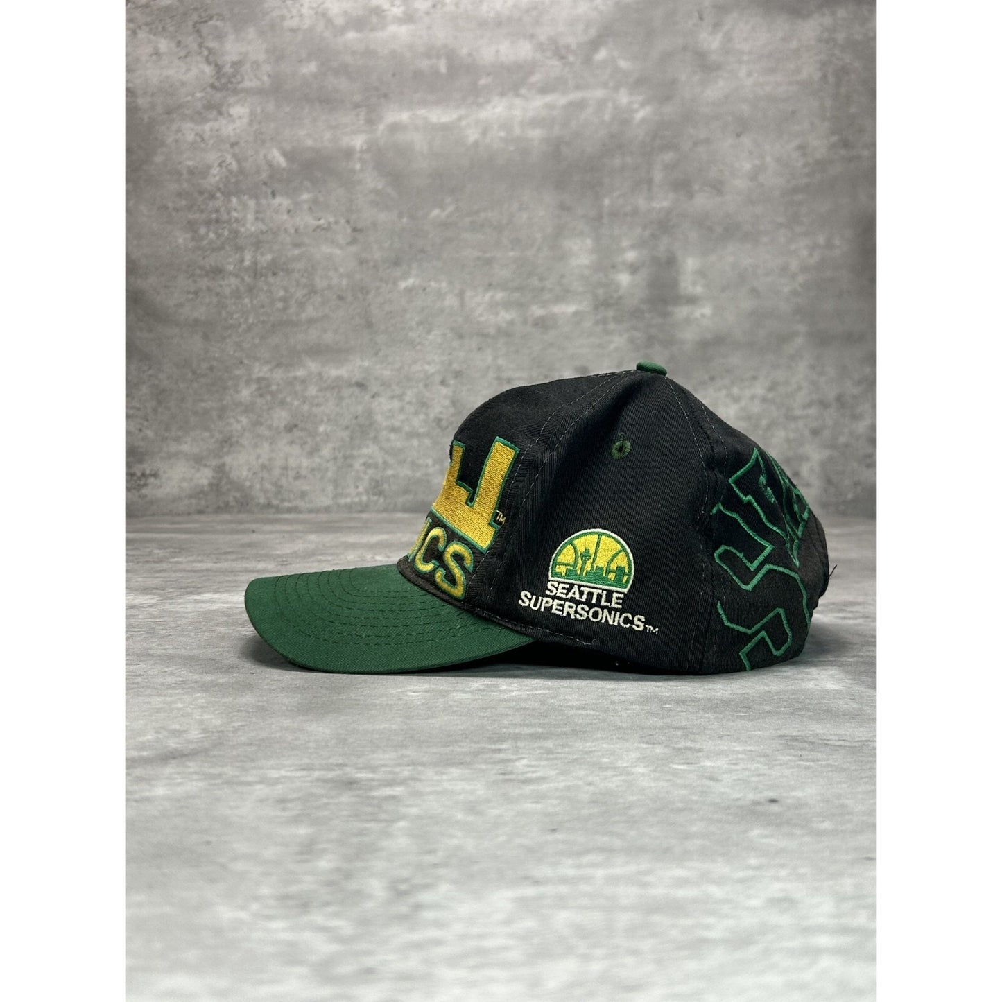 Vintage 90s Seattle Supersonics Logo Athletics Blockhead Snapback Hat OSFA