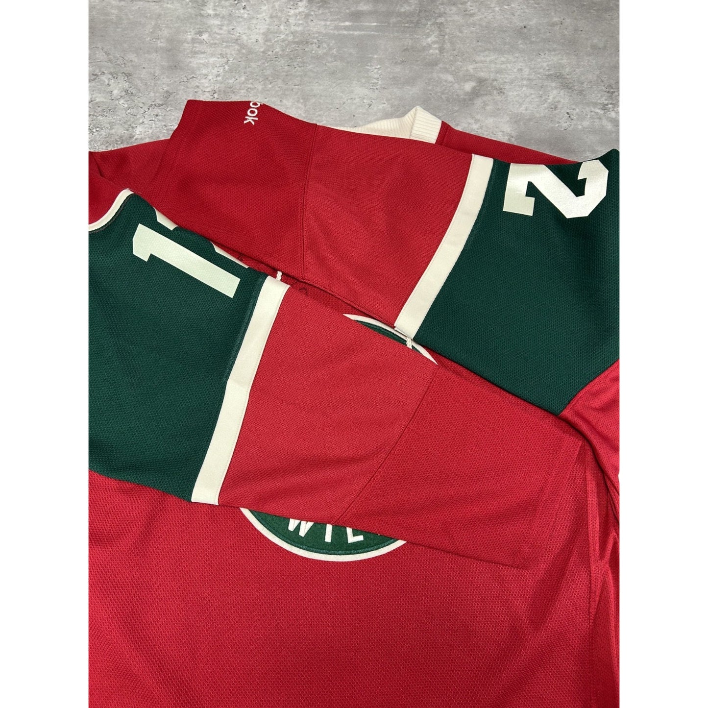 Eric Staahl #12 Minnesoa Wild Embroidered Patch Reebok Hockey Jersey Size Medium