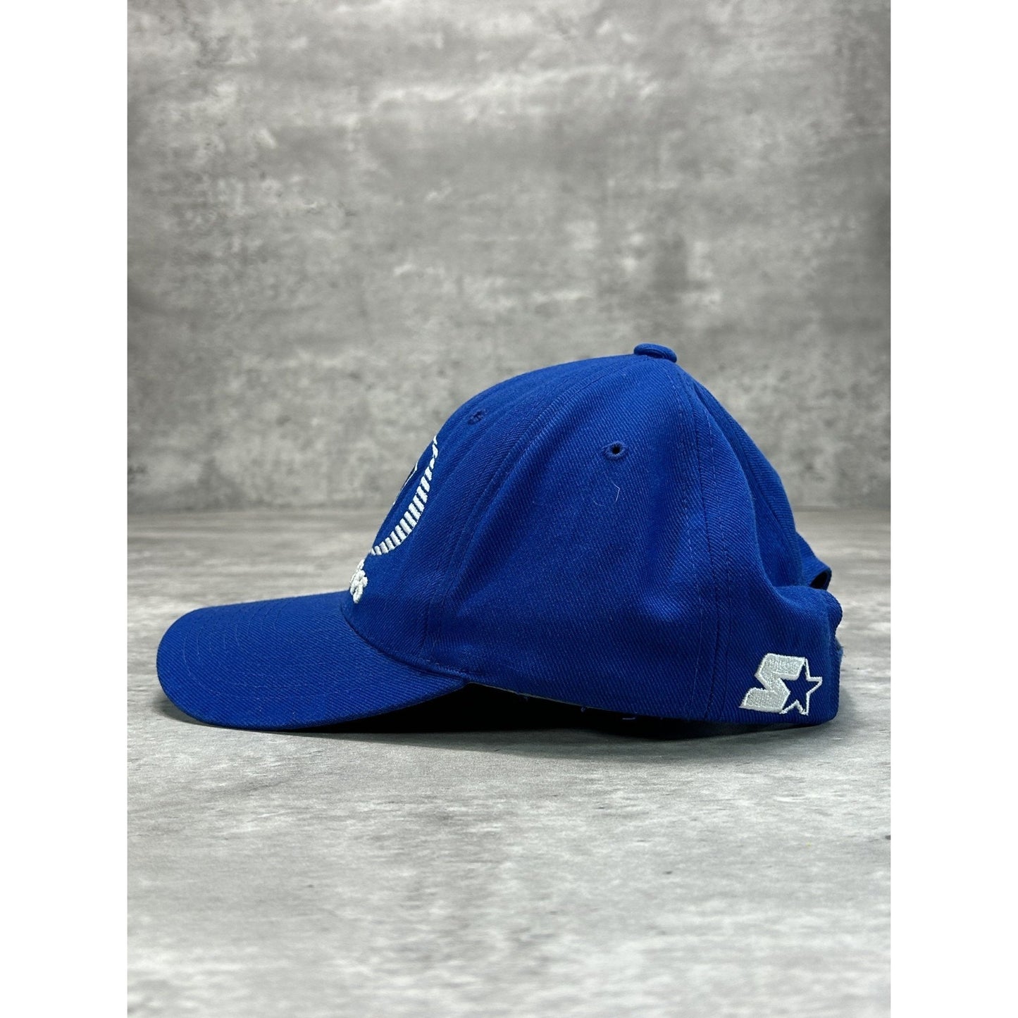 Vintage 90s Toronto Maple Leafs NHL Embroidered Logo Starter Strapback Hat OSFA