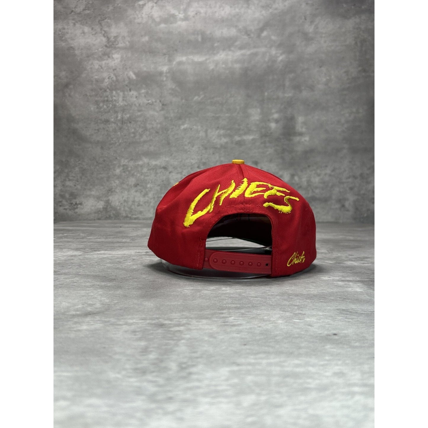Vintage 90s Kansas City Chiefs NFL Embroidered Spellout Snapback Hat OSFA Red