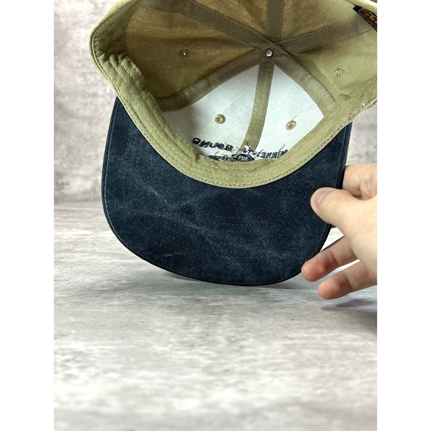 Vintage 90s Minnesota Bound Embroidered Labrador Dog Graphic Strapback Hat OSFA