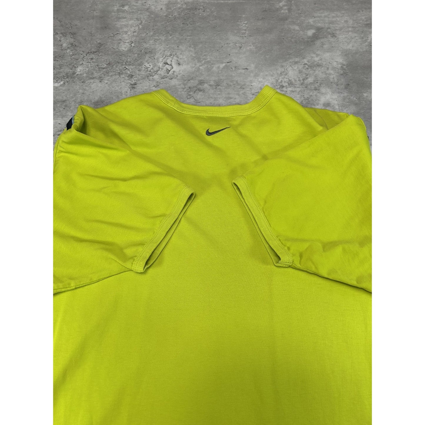 Vintage 2000s Nike Striped Spellout Graphic T-Shirt Size Medium Neon Green