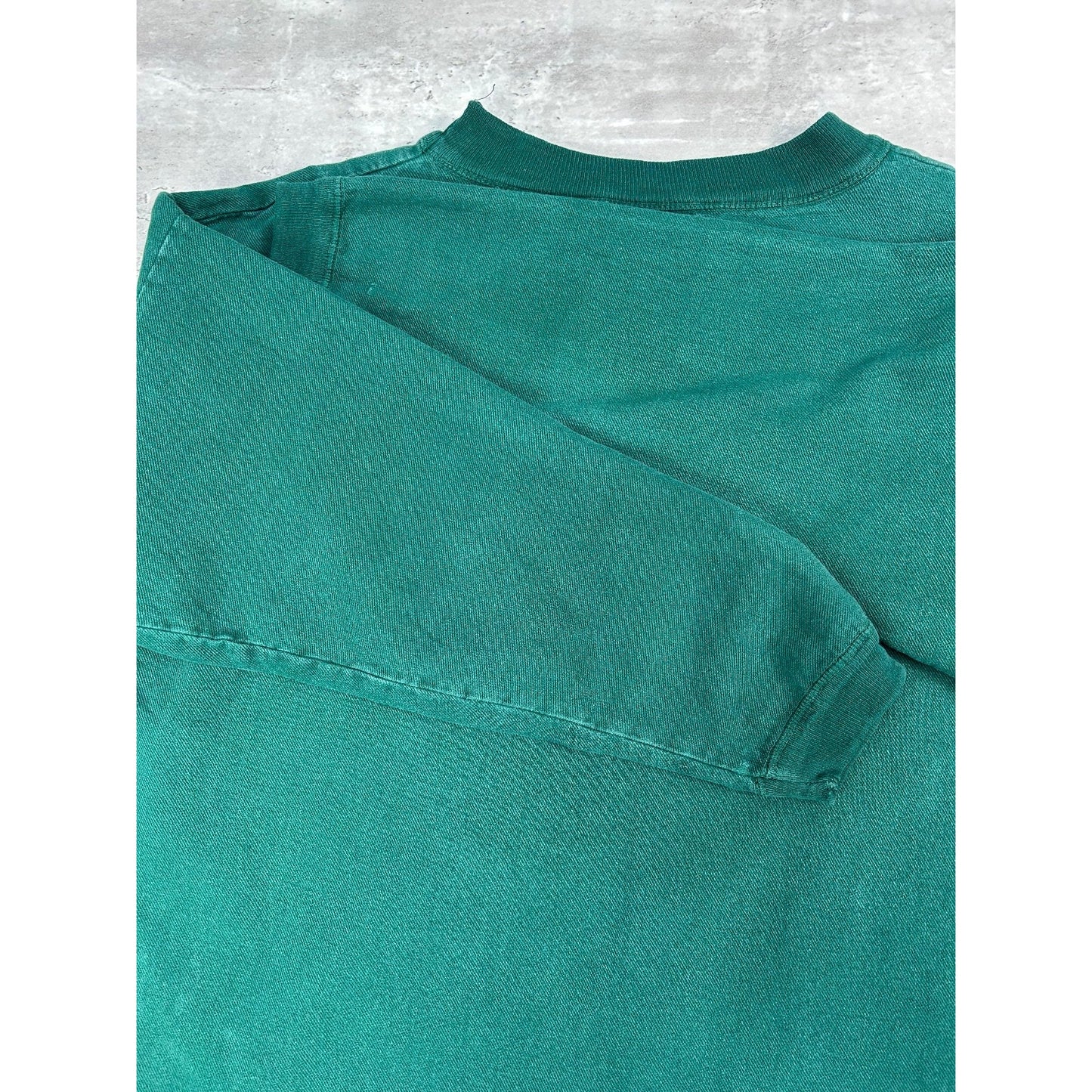 Vintage 90s Exquisite Rose Graphic Nature Crewneck Sweatshirt Size Medium