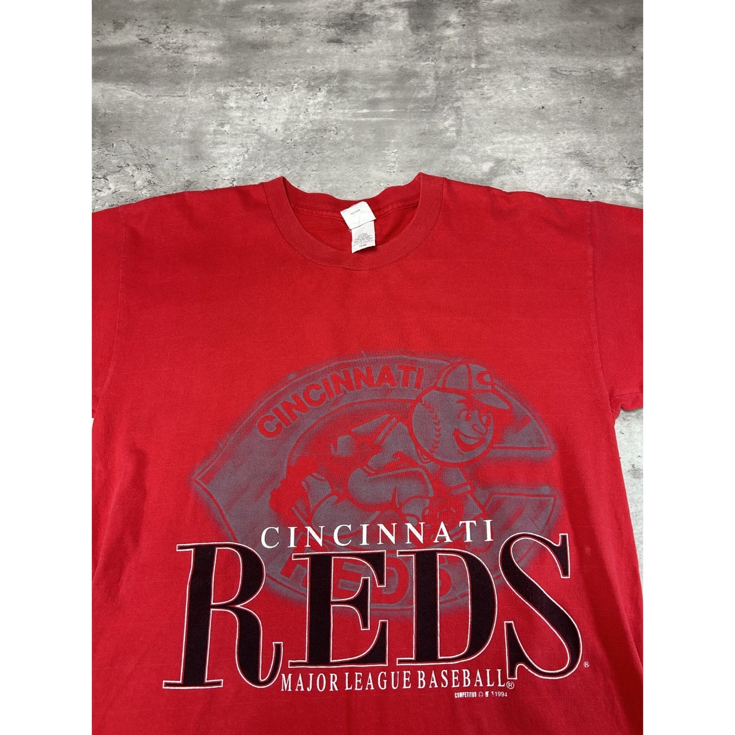 Vintage 1994 Cincinnati Reds MLB Graphic Spellout Logo T-Shirt Size Large