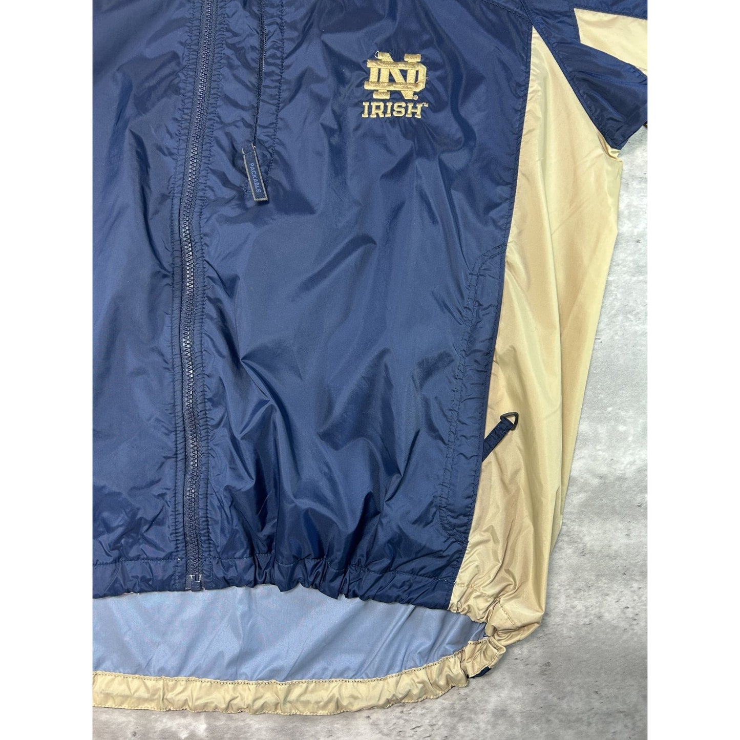 Vintage 90s Notre Dame Fighting Irish NCAA Embroidered Windbreaker Jacket Sz XL