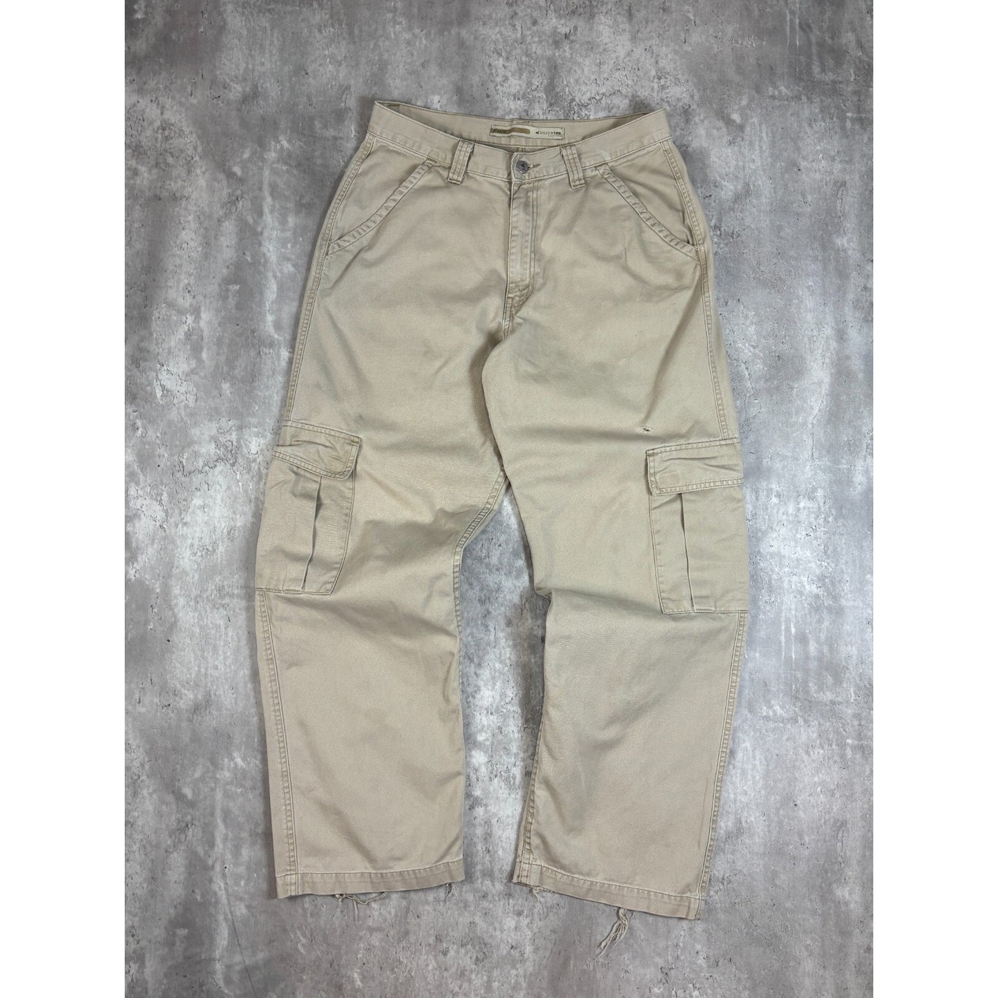 Vintage Y2K Levi's Silver Khaki Baggy Cargo Pants Size 33 Beige