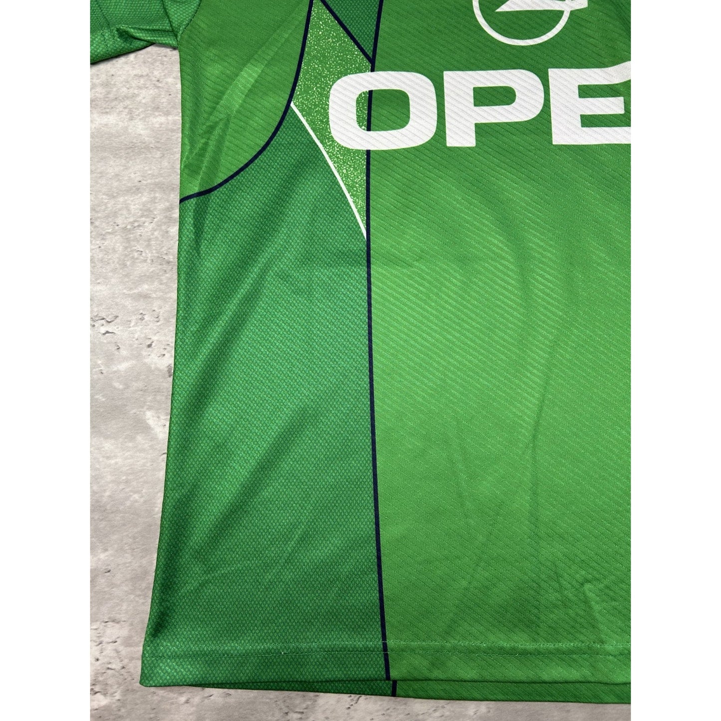 Vintage 90s Robbie Keane #10 Ireland Umbro Soccer Jersey Size Medium Green