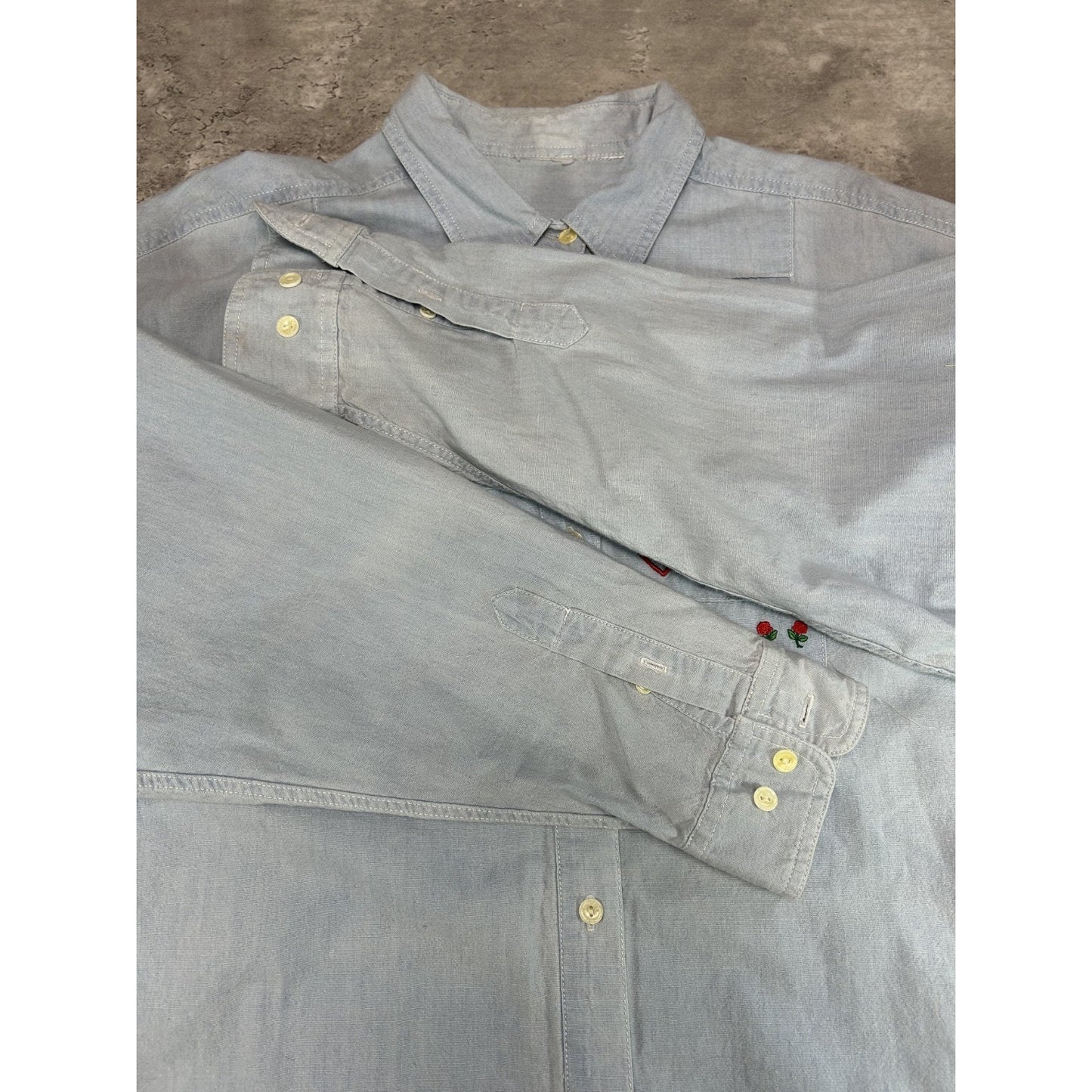 Vintage 90s Winnie The Pooh Embroidered Cartoon Denim Button Up Shirt Size Large