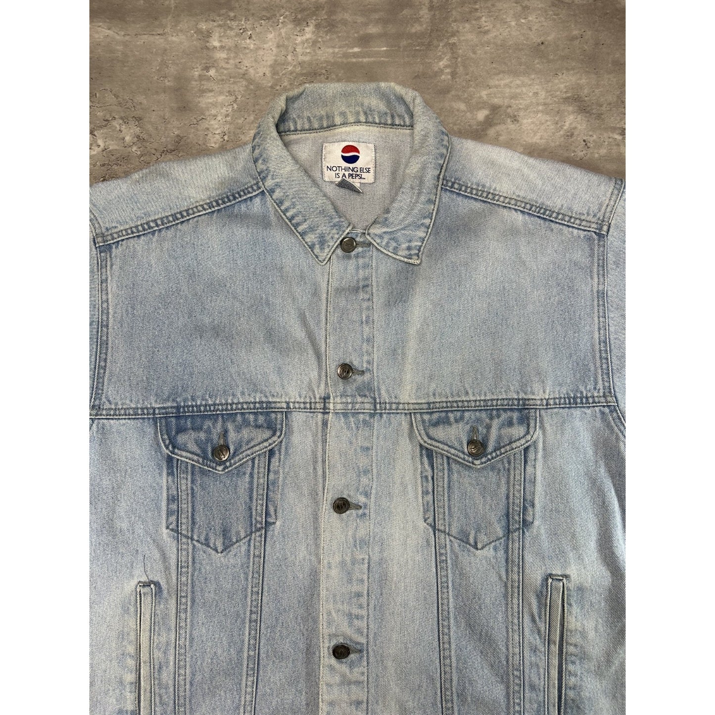 Vintage Pepsi Light Wash Denim Trucker Jacket Size XL Blue