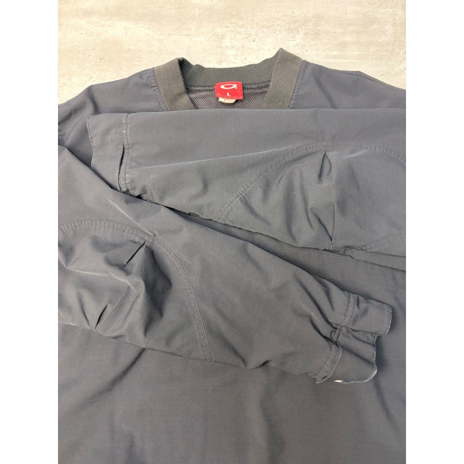 Vintage 2000s Oakley Middle Logo Pullover Windbreaker Jacket Size Large