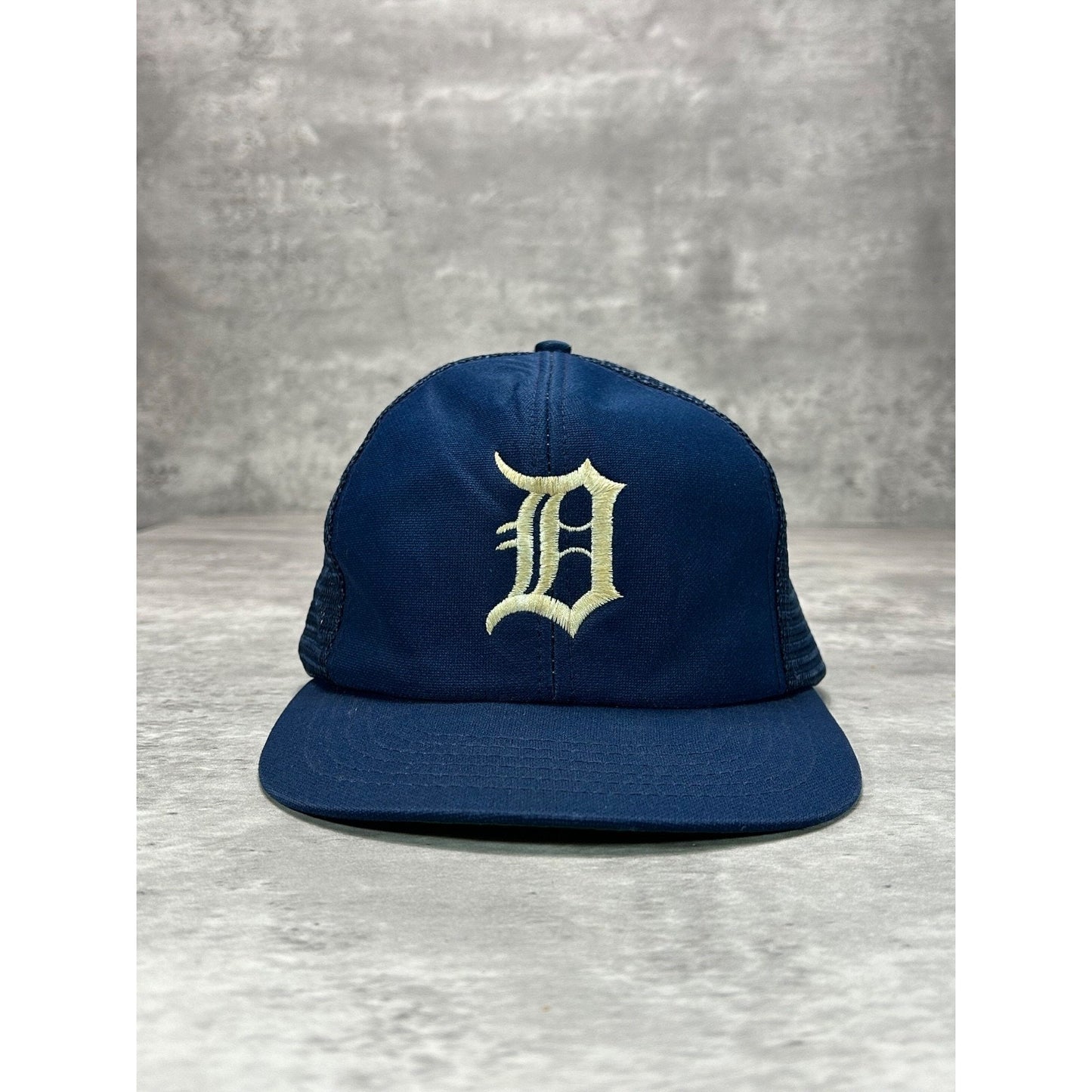 Vintage 80s/90s Detroit Tigers MLB Embroidered Logo Trucker Snapback Hat OSFA