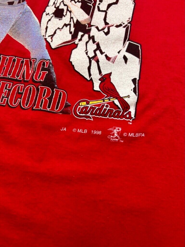 Vintage 1998 Mark McGwire Cardinals MLB Smashing The Record T-Shirt Size XL 90s