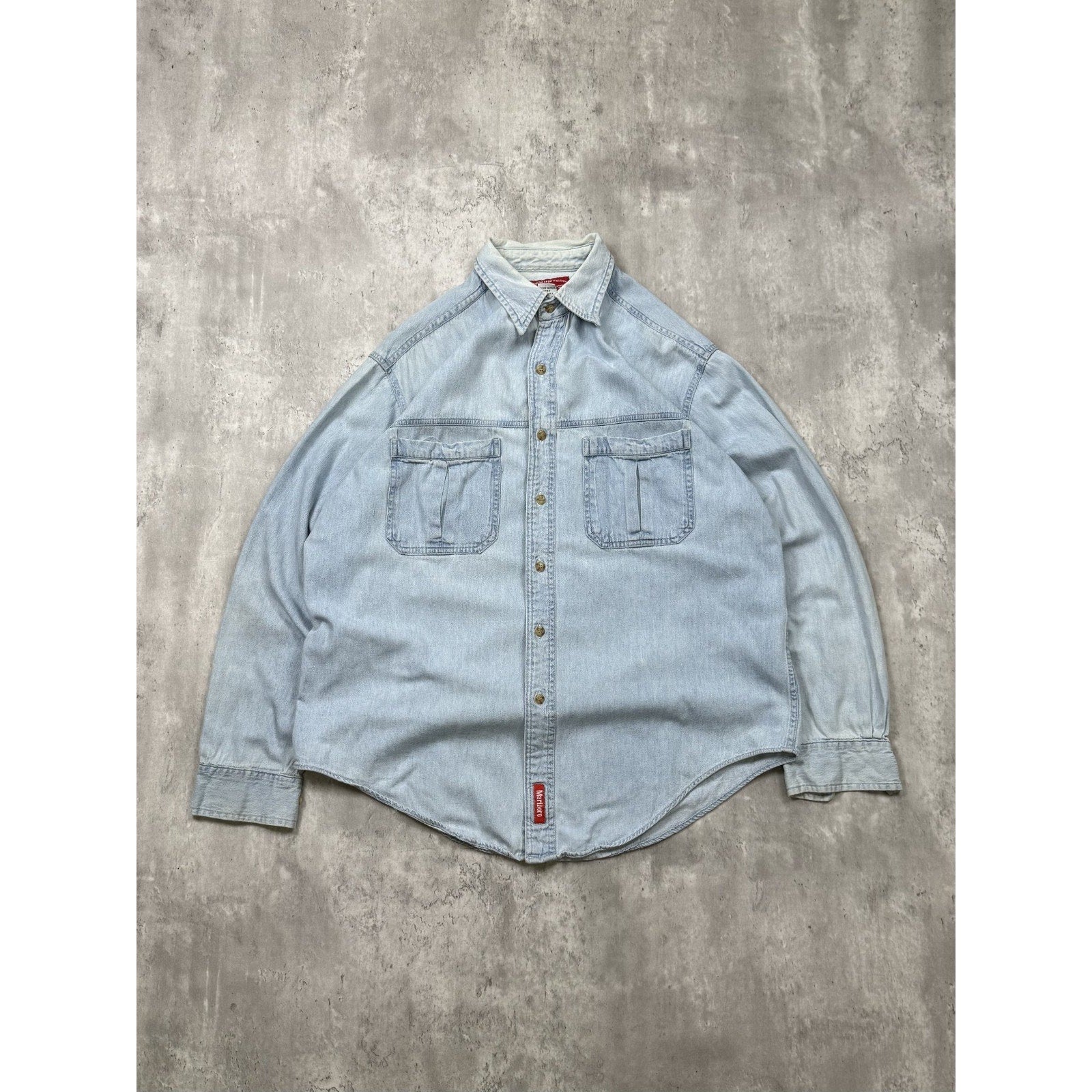 Vintage Marlboro Country Store Light Wash Denim Button Up Shirt Size Medium