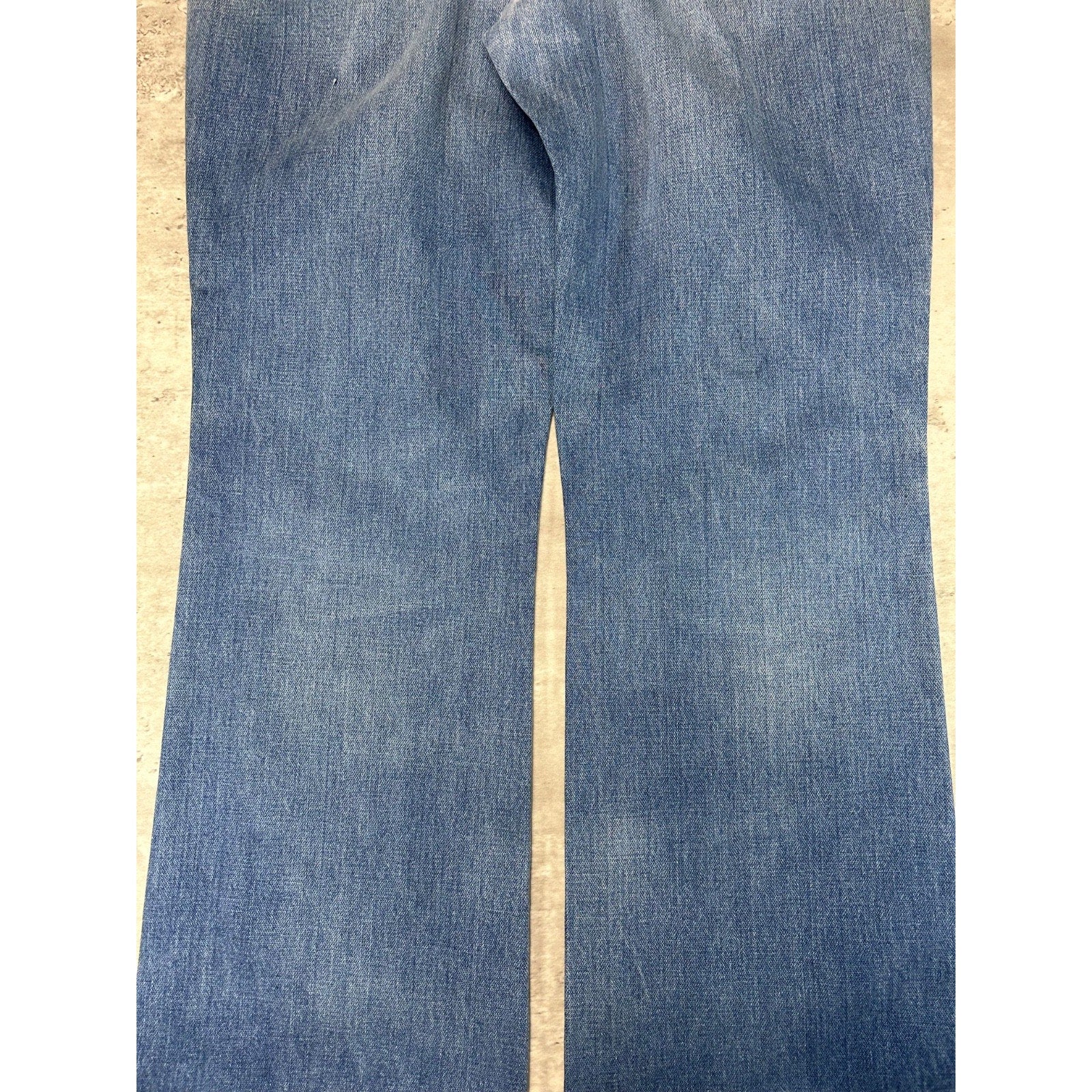 Vintage Wrangler Western Light Wash Denim Distressed Pants Size 33 Blue