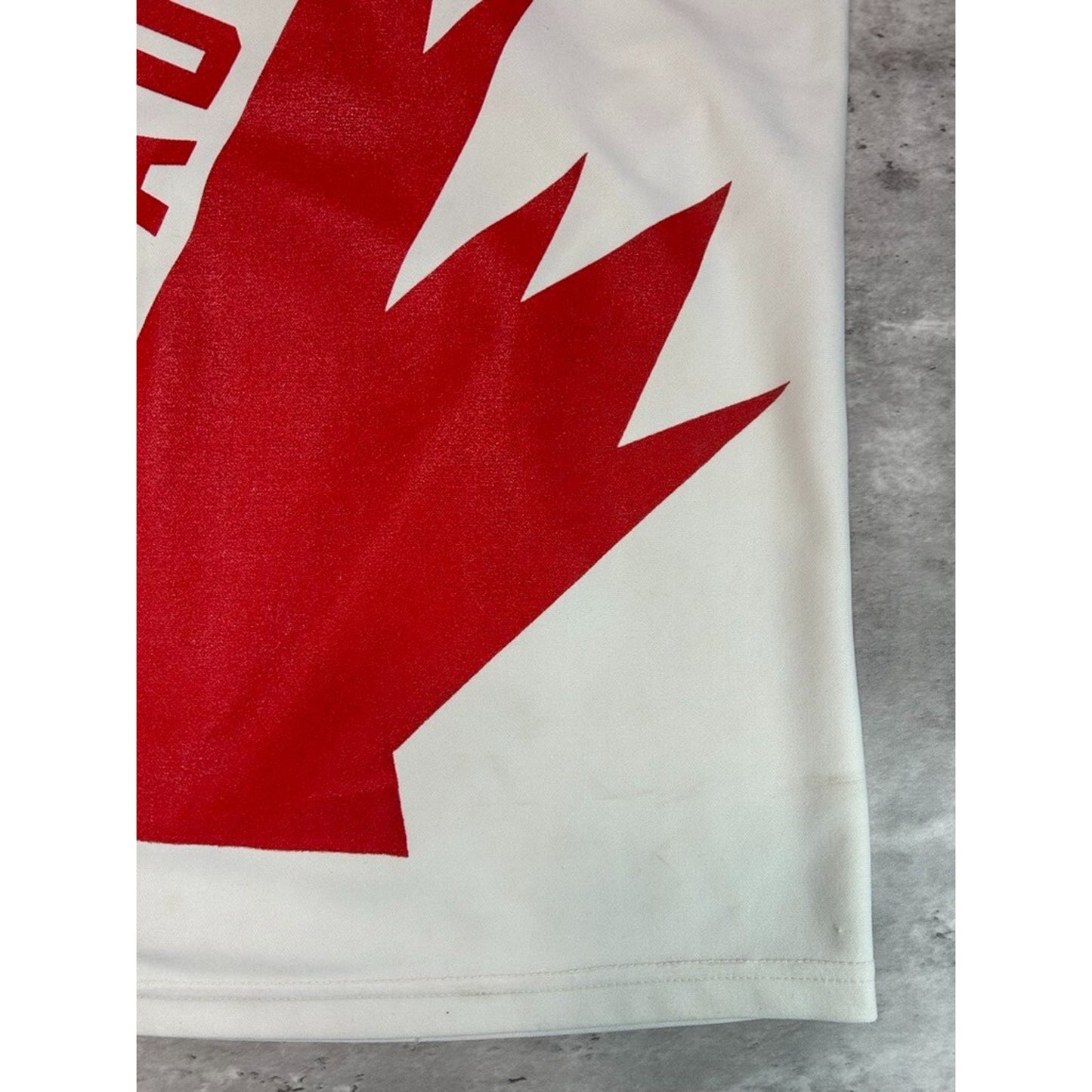 Vintage 1976 #7 Canada Cup Hockey Jersey Size Medium White