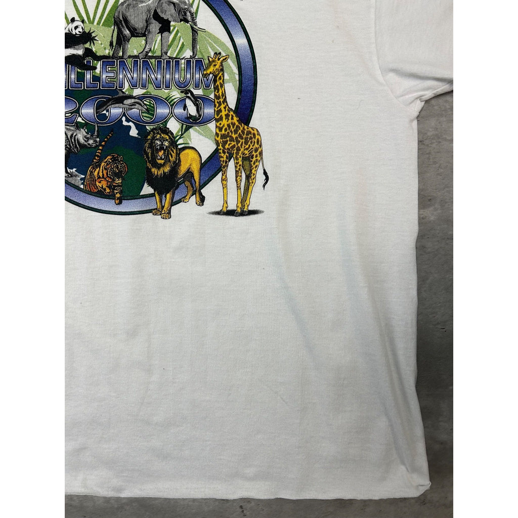 Vintage Millenium 2000 Animal Nature Graphic Cropped T-Shirt Size XL