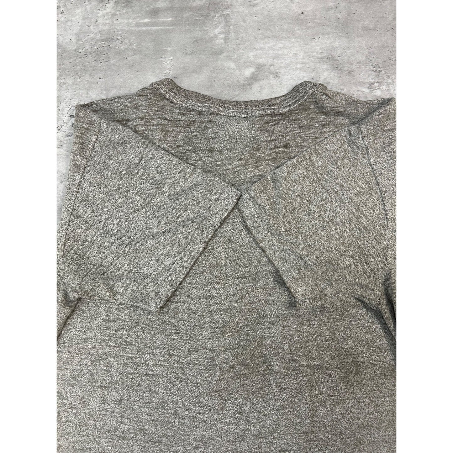 Vintage 90s US Army Graphic Spellout Training T-Shirt Size Large Gray