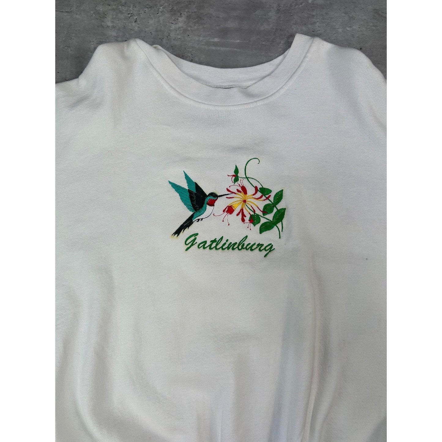 Vintage 90s Gatlinburg Embroidered Hummingbird Destination Sweatshirt Size XL