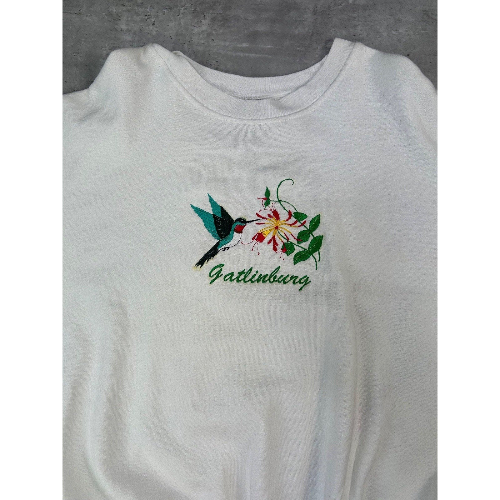 Vintage 90s Gatlinburg Embroidered Hummingbird Destination Sweatshirt Size XL