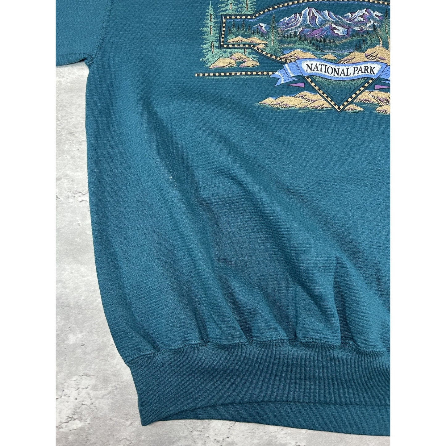 Vintage 1996 Yellowstone National Park Destination Graphic Sweatshirt Size XL