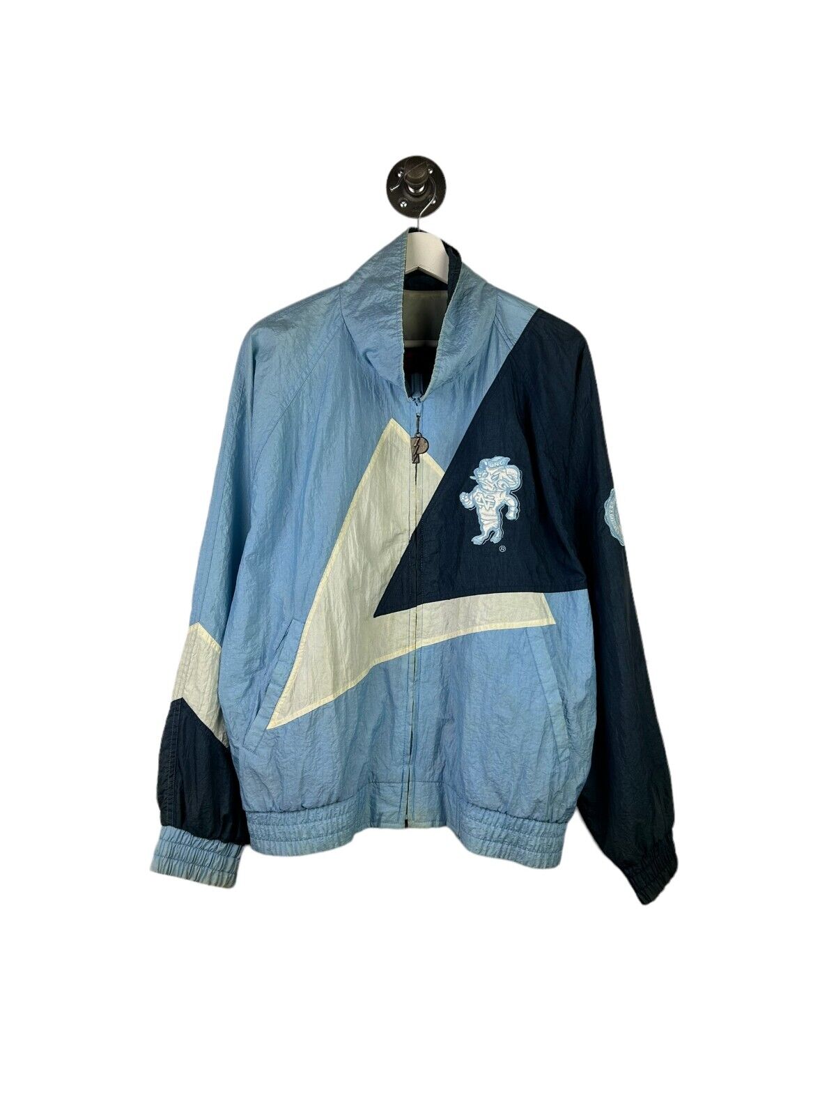 Vintage 90s UNC Tarheels NCAA Embroidered Pro Player Nylon Jacket Size Medium