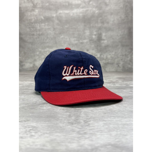 Vintage 90s Chicago White Sox MLB Embroidered Spellout Snapback Hat OSFA