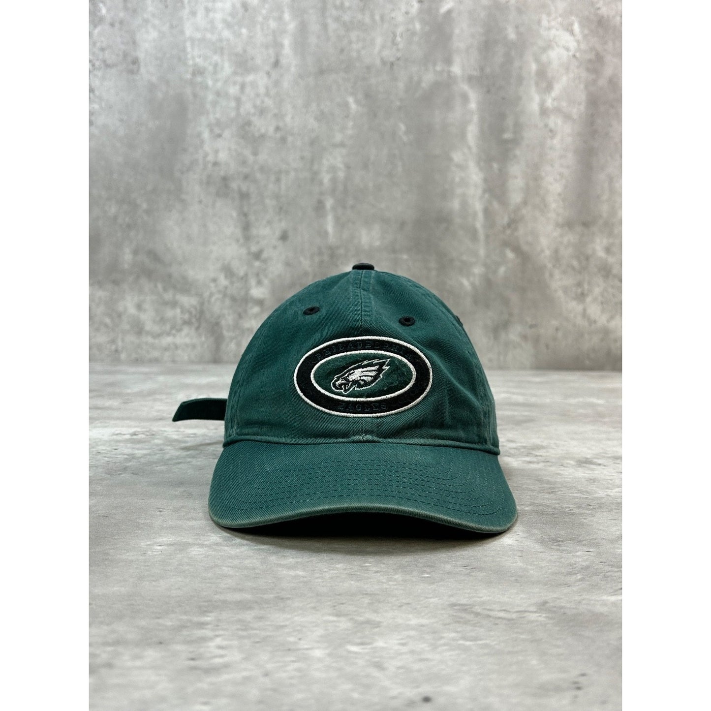 Vintage Philadelphia Eagles NFL Embroidered Logo Football Strapback Hat OSFA