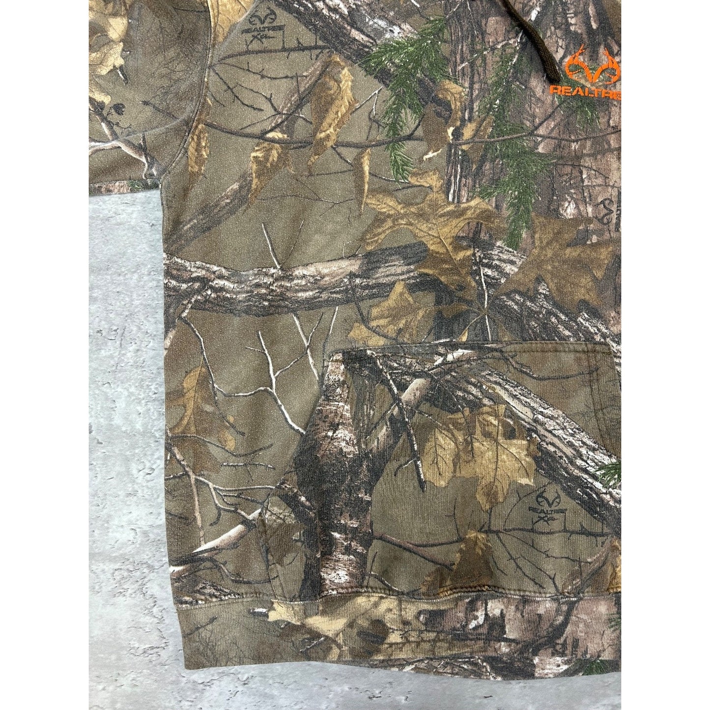 Vintage Realtree Xtra Tree Camo Hunting Pullover Hooded Sweatshirt Size Medium