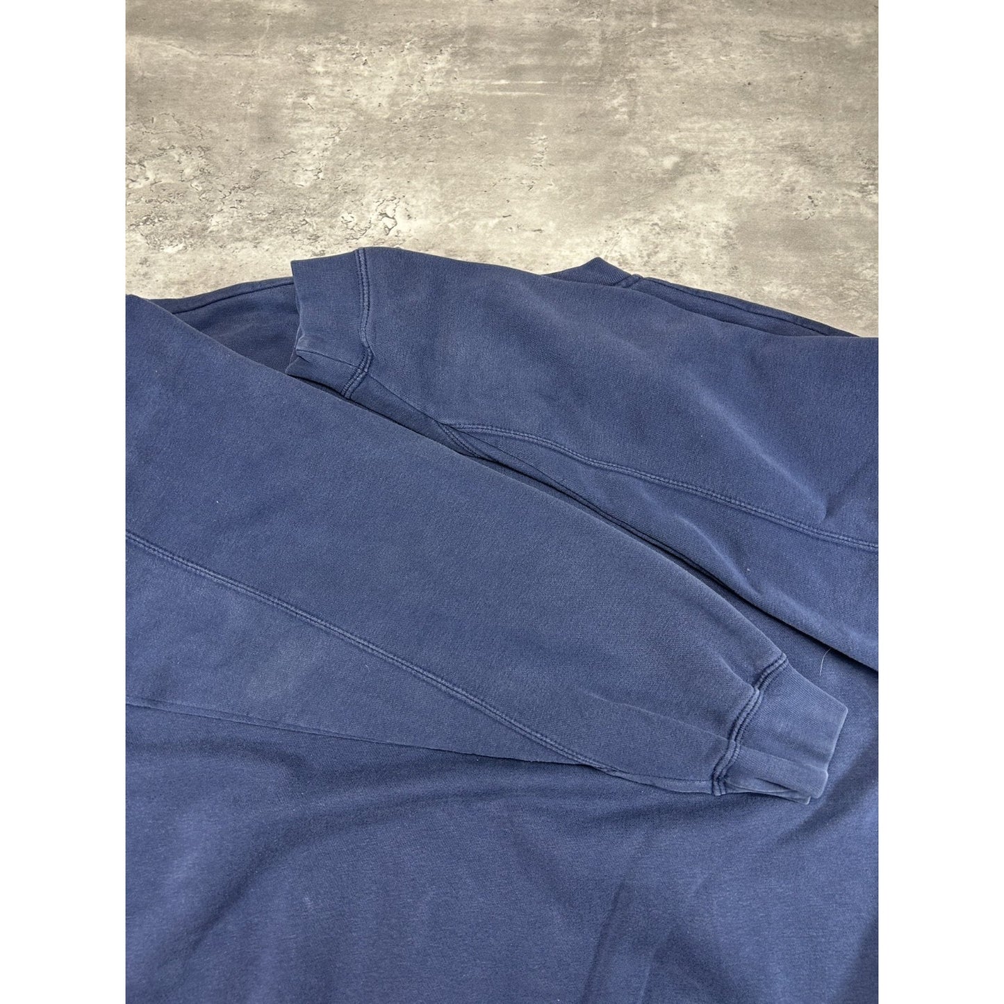 Vintage Tennessee Titans NFL Embroidered Logo Football Sweatshirt Size 2XL