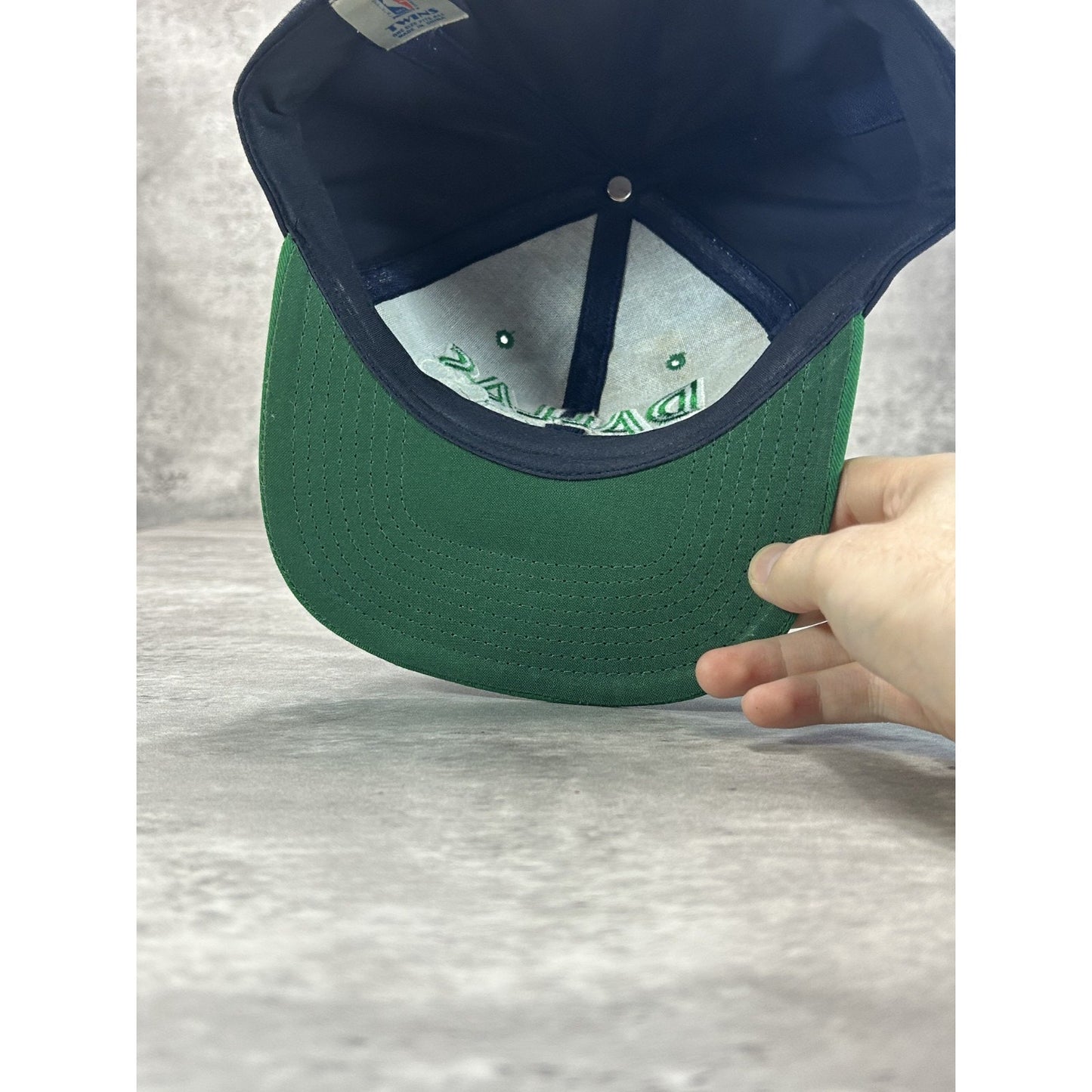 Vintage 90s Dallas Mavericks NBA Embroidered Logo Spellout Snapback Hat OSFA