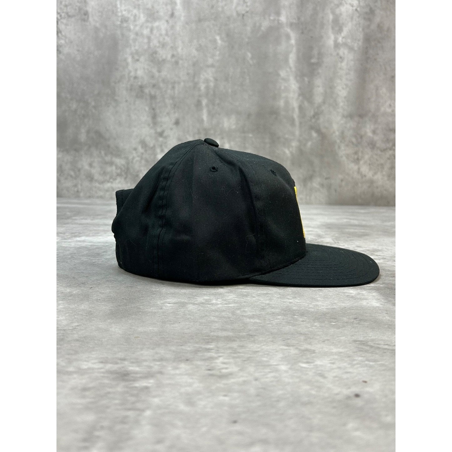 Vintage 90s Pittsburgh Pirates MLB Embroidered Logo Snapback Hat OSFA