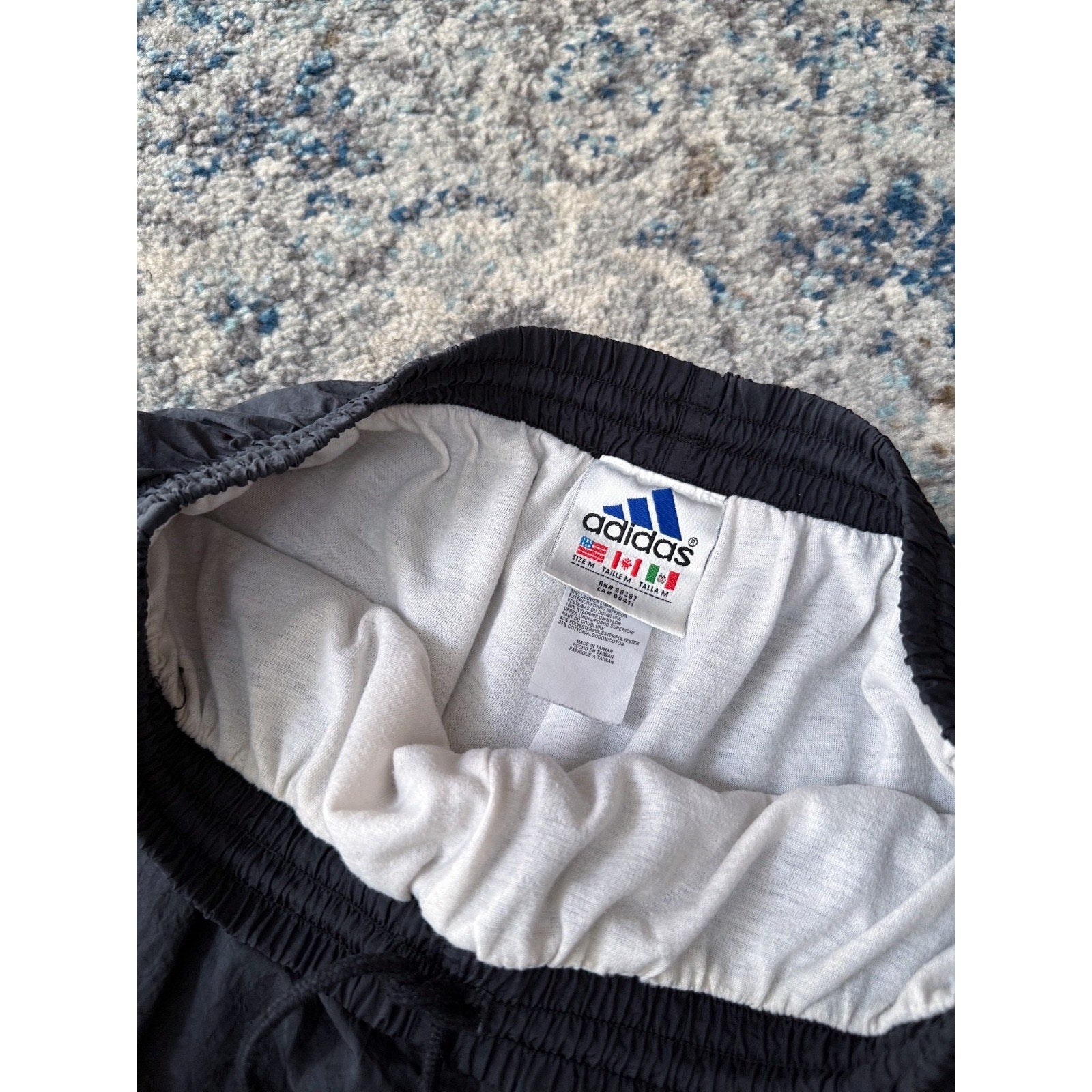 Vintage Adidas Embroidered Logo Nylon Windbreaker Pants Size Medium