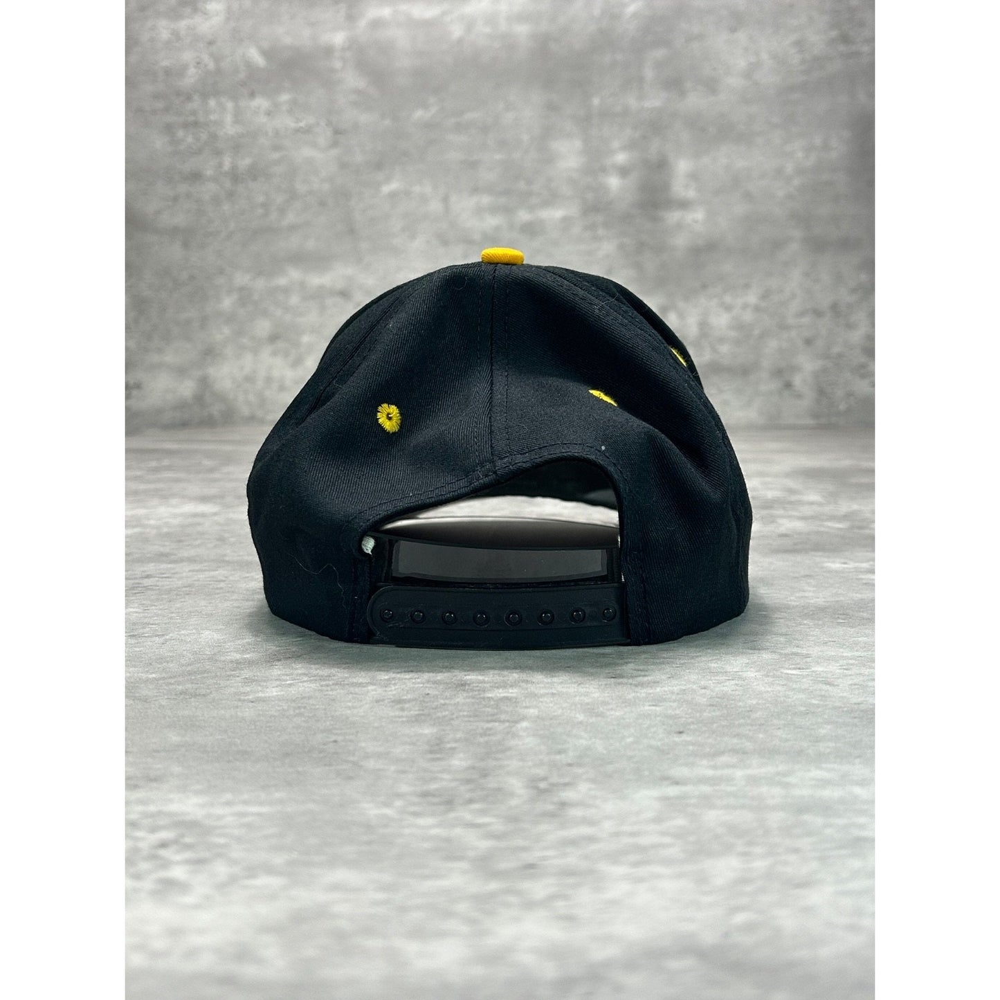 Vintage 90s Pittsburgh Penguins NHL Embroidered Spellout Snapback Hat OSFA